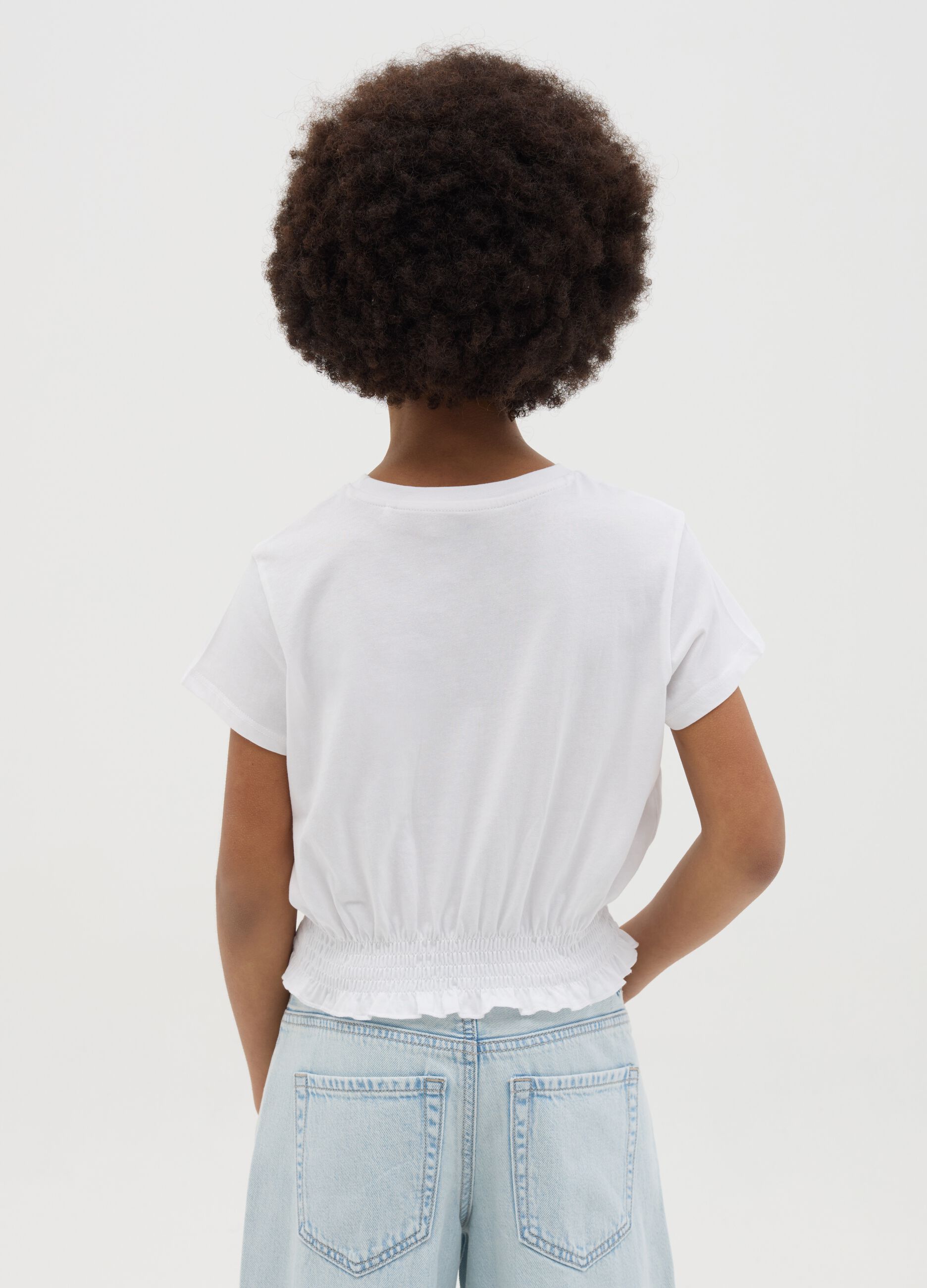Girls&rsquo; white regular-fit T-shirt in 100% cotton