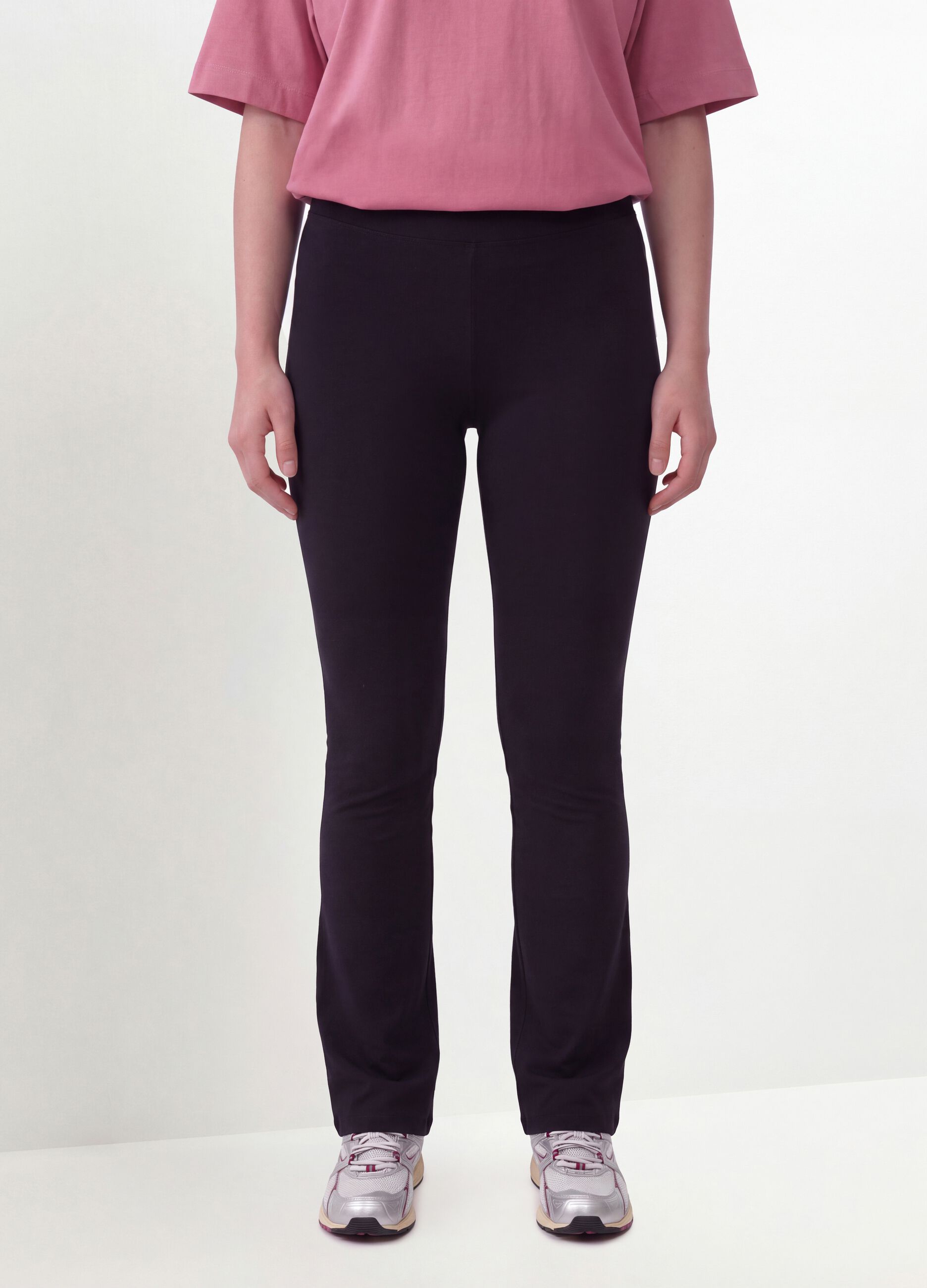 Black flared leggings in stretch cotton