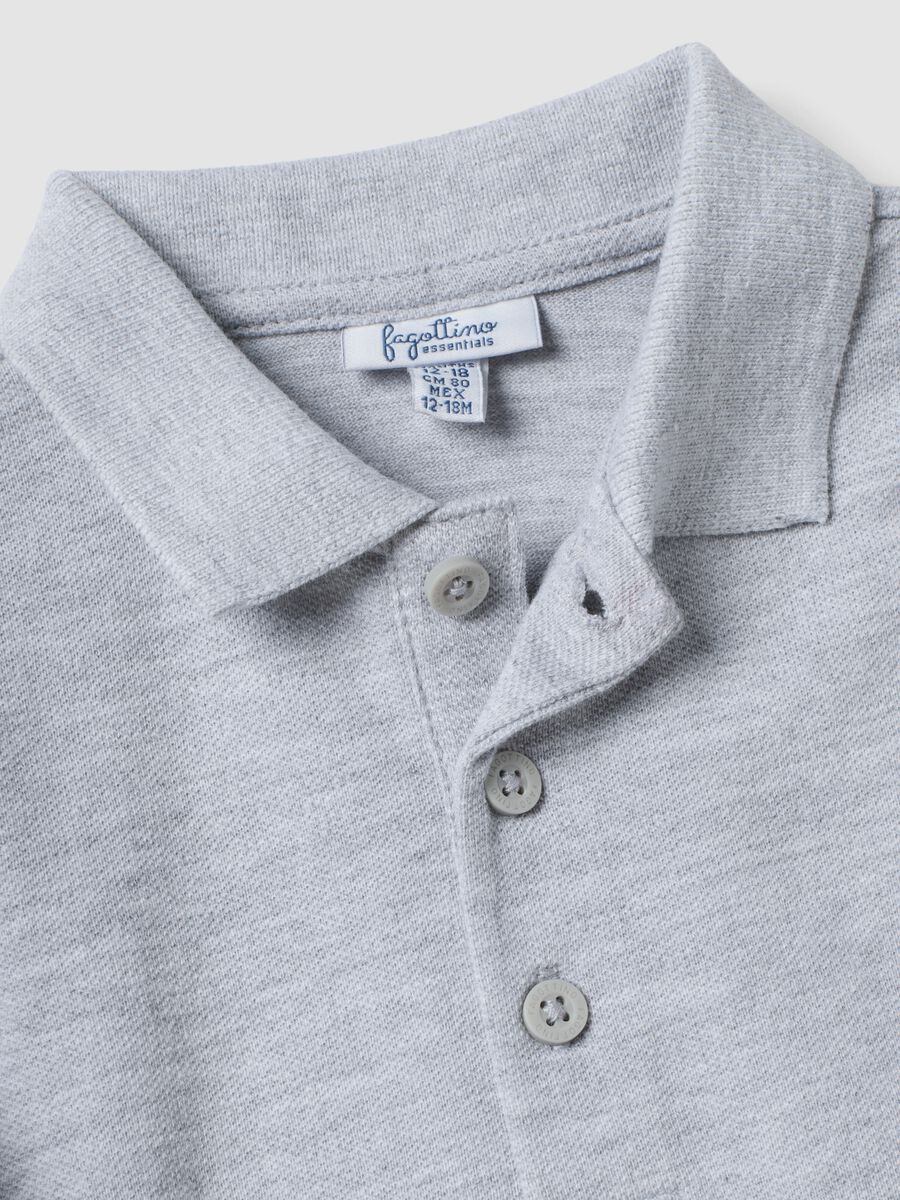 Polo grigia in cotone organico a maniche lunghe_2