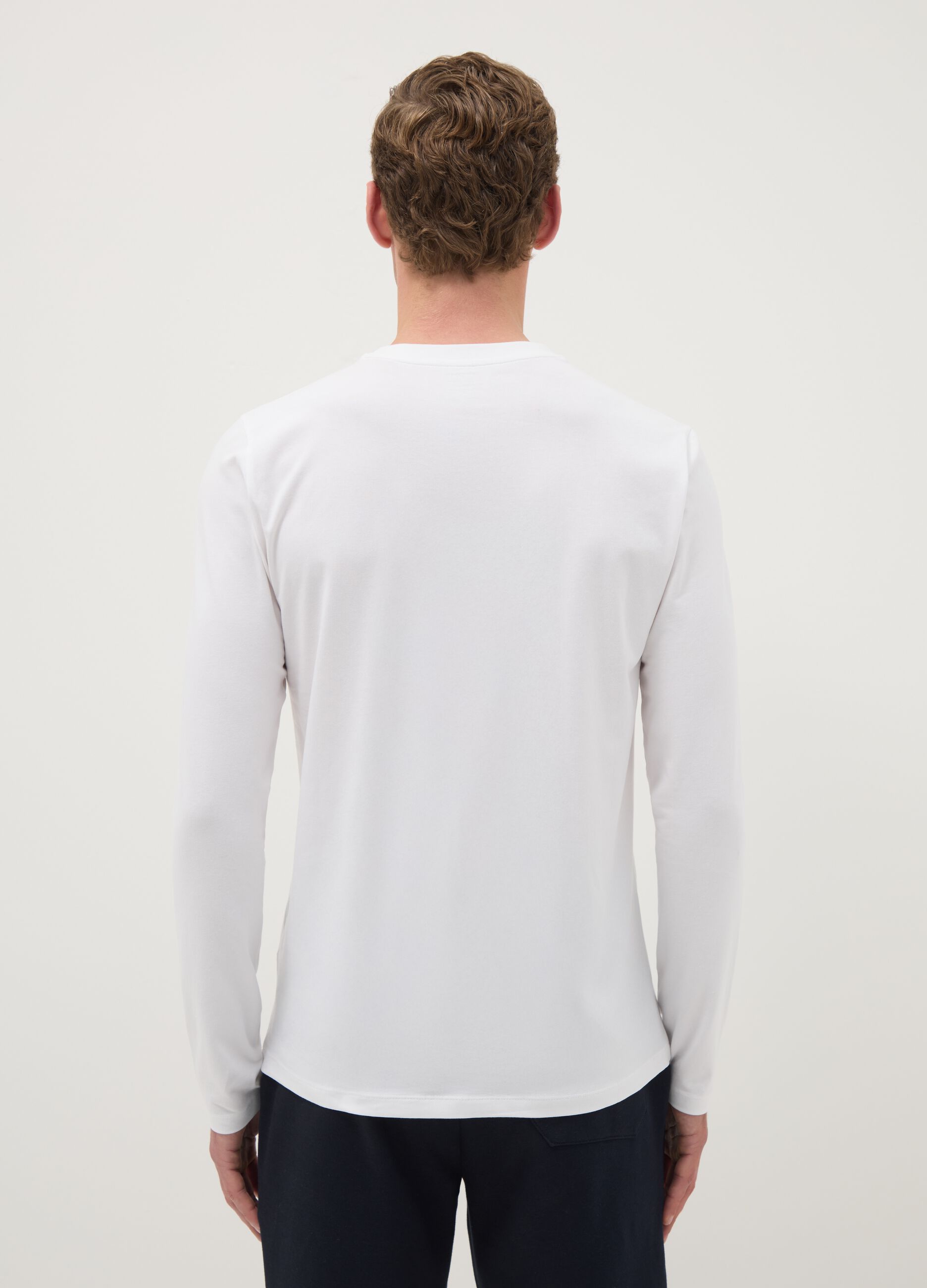 White long-sleeve t-shirt in stretchy cotton regular fit