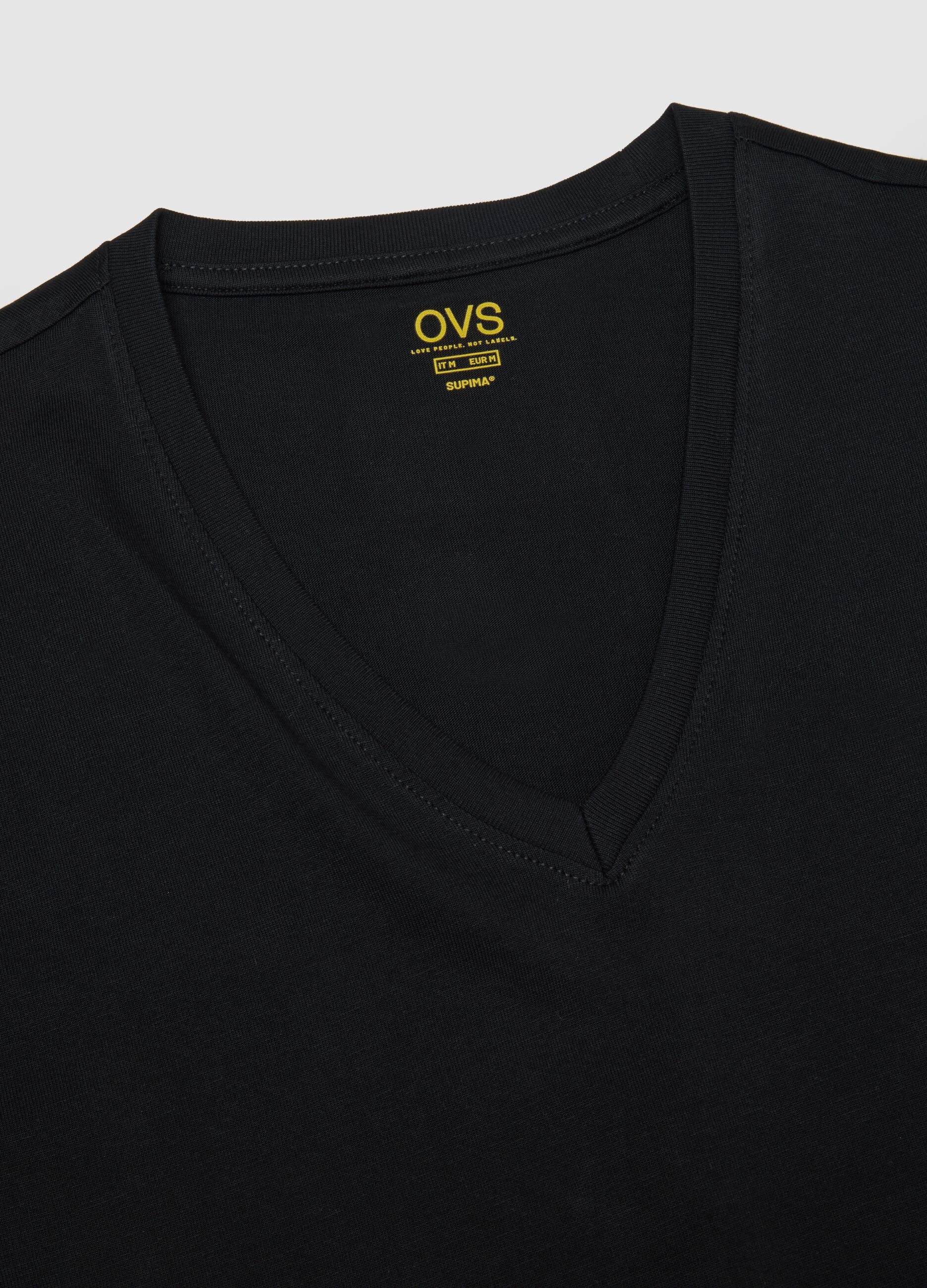 Black pure cotton V-neck regular fit T-shirt