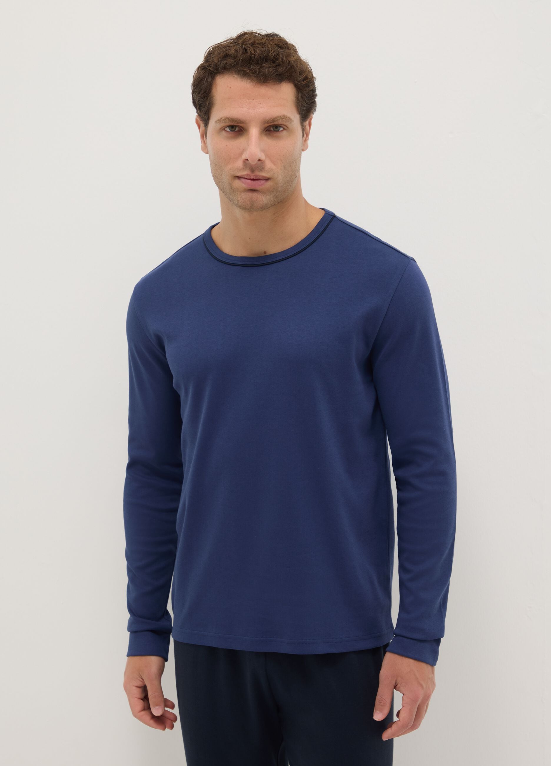 Blue crew-neck pyjama with long sleeves in pure cotton regular fit