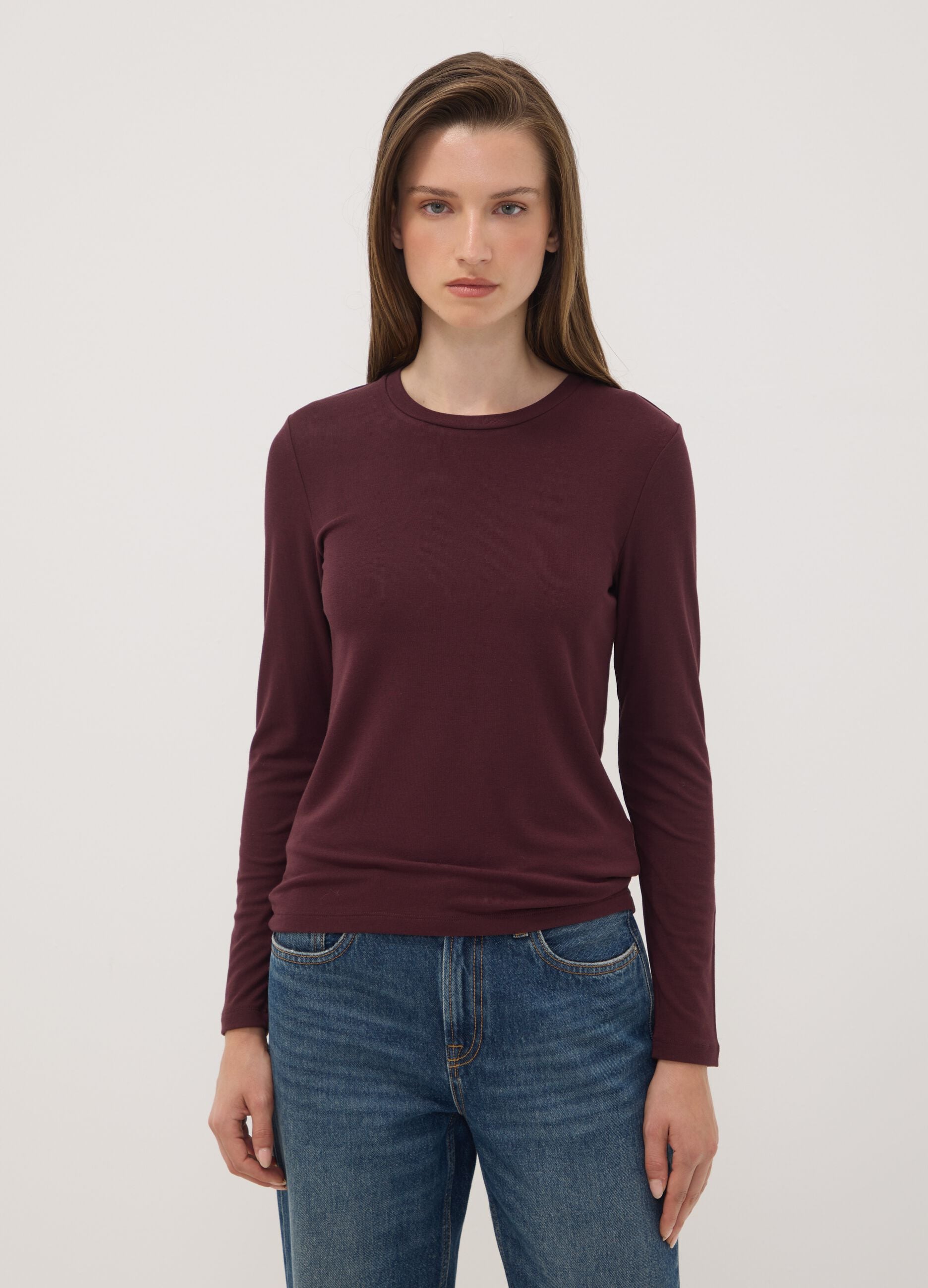 Purple crew-neck T-shirt in stretch viscose and wool, regular fit