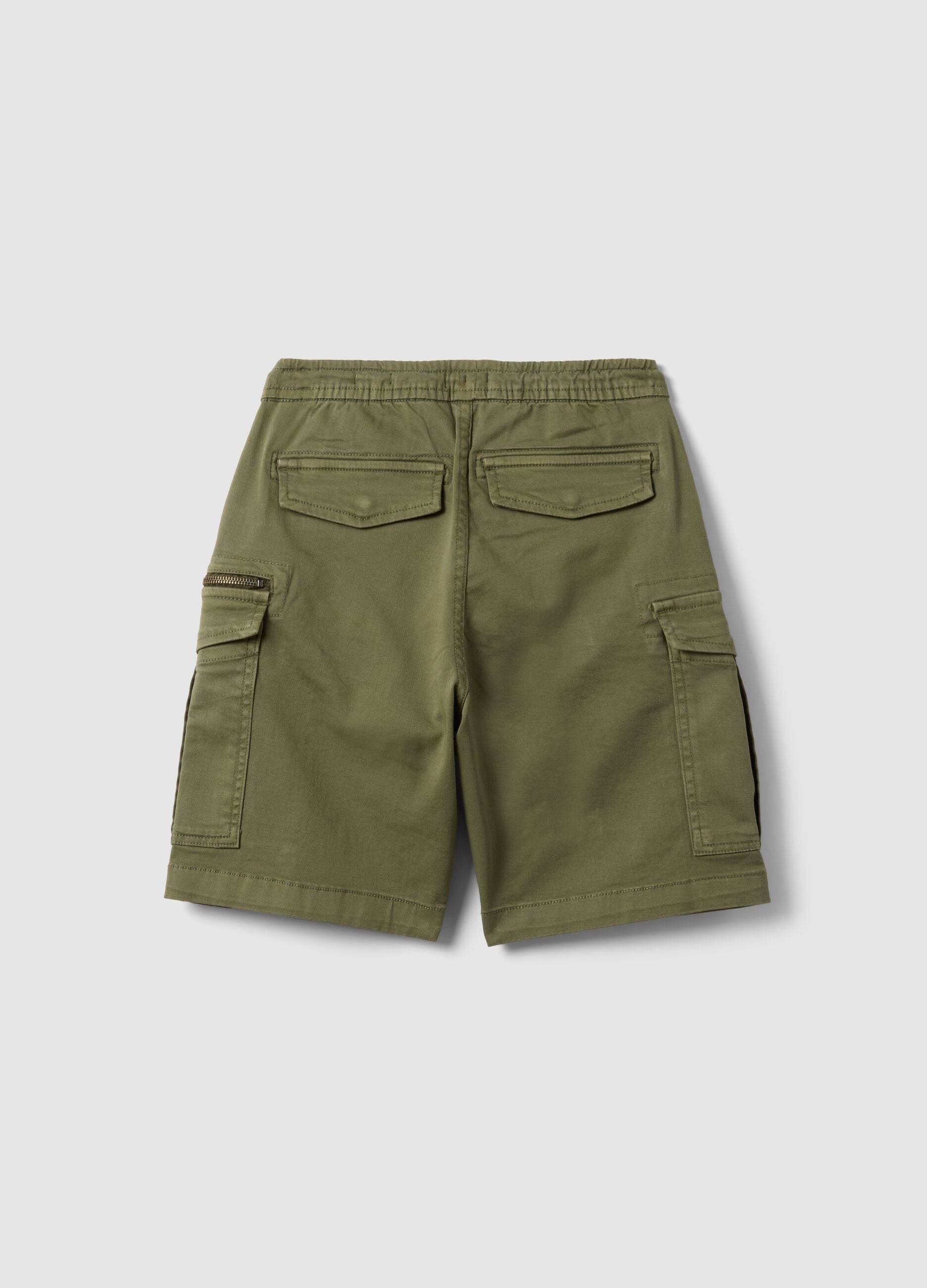 Green stretch cotton cargo shorts