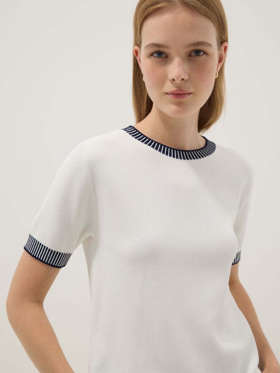 White viscose-blend T-shirt with contrast trims_2