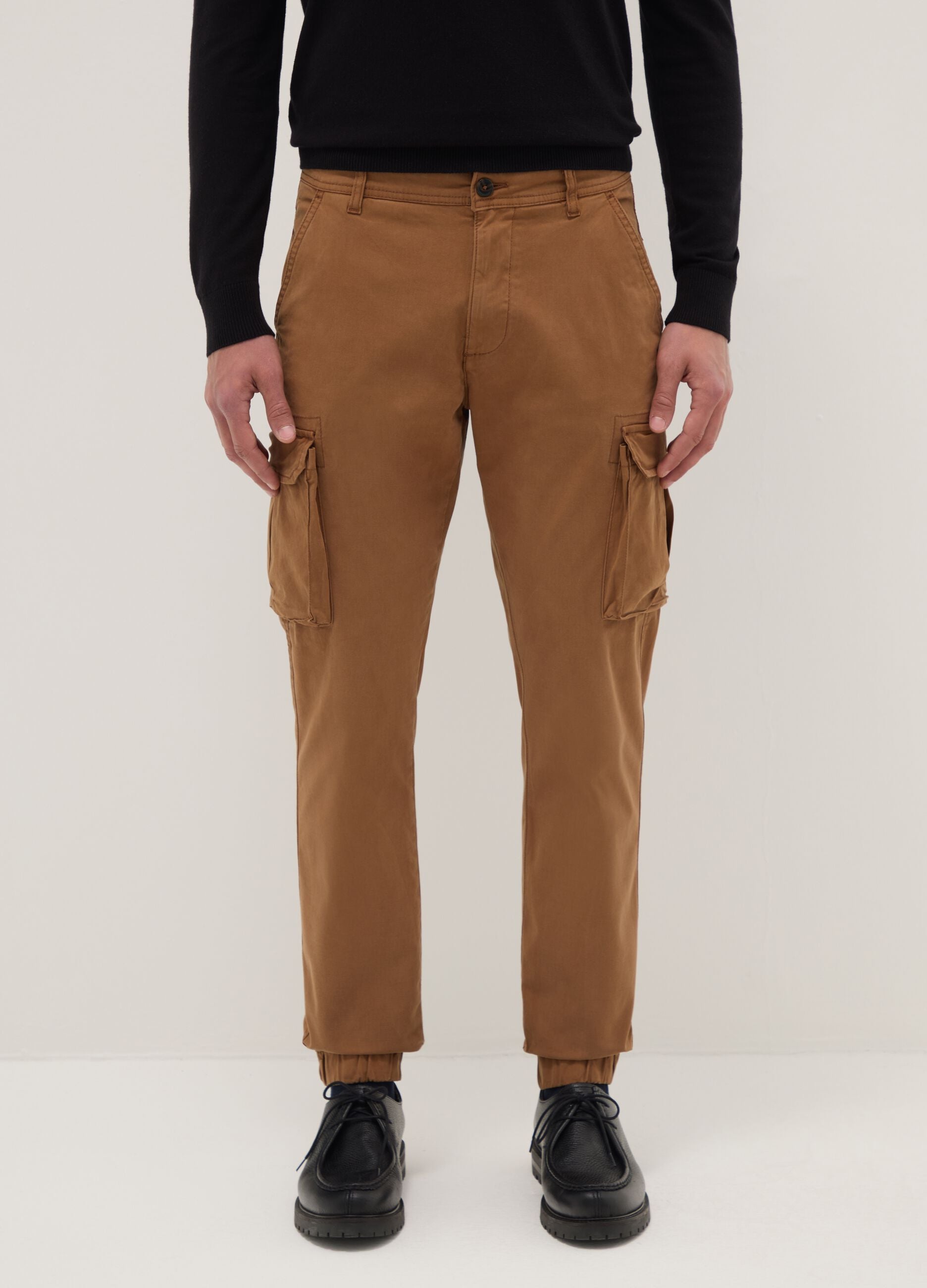 Slim fit brown stretch cotton cargo trousers