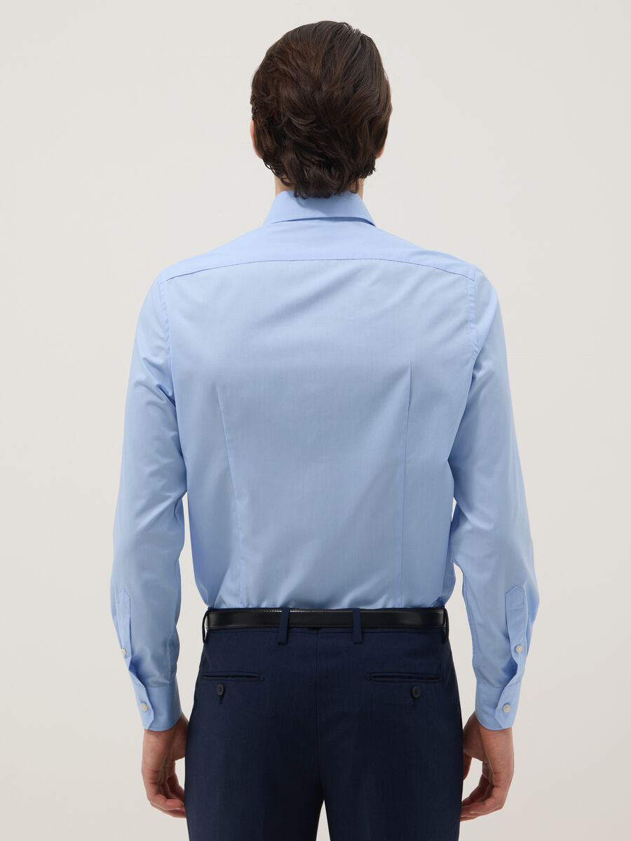 Light blue slim-fit long-sleeve button-down shirt_2