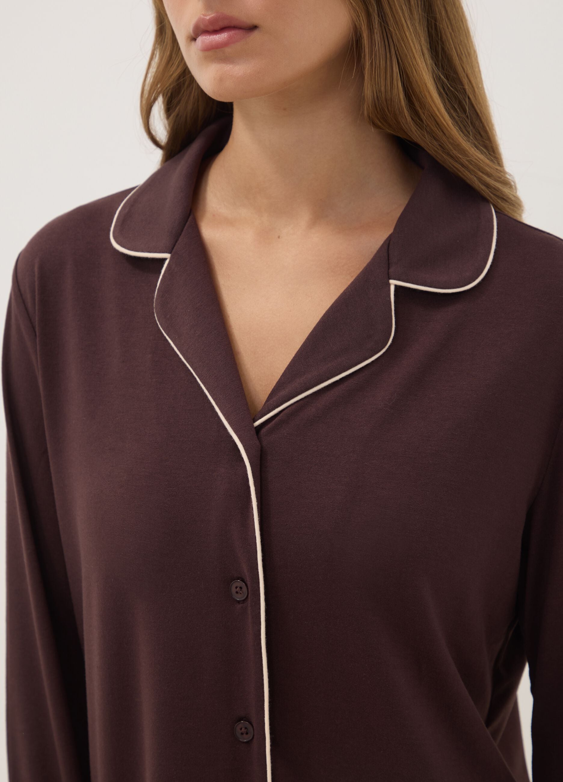 Brown stretch viscose pyjamas with V-neck