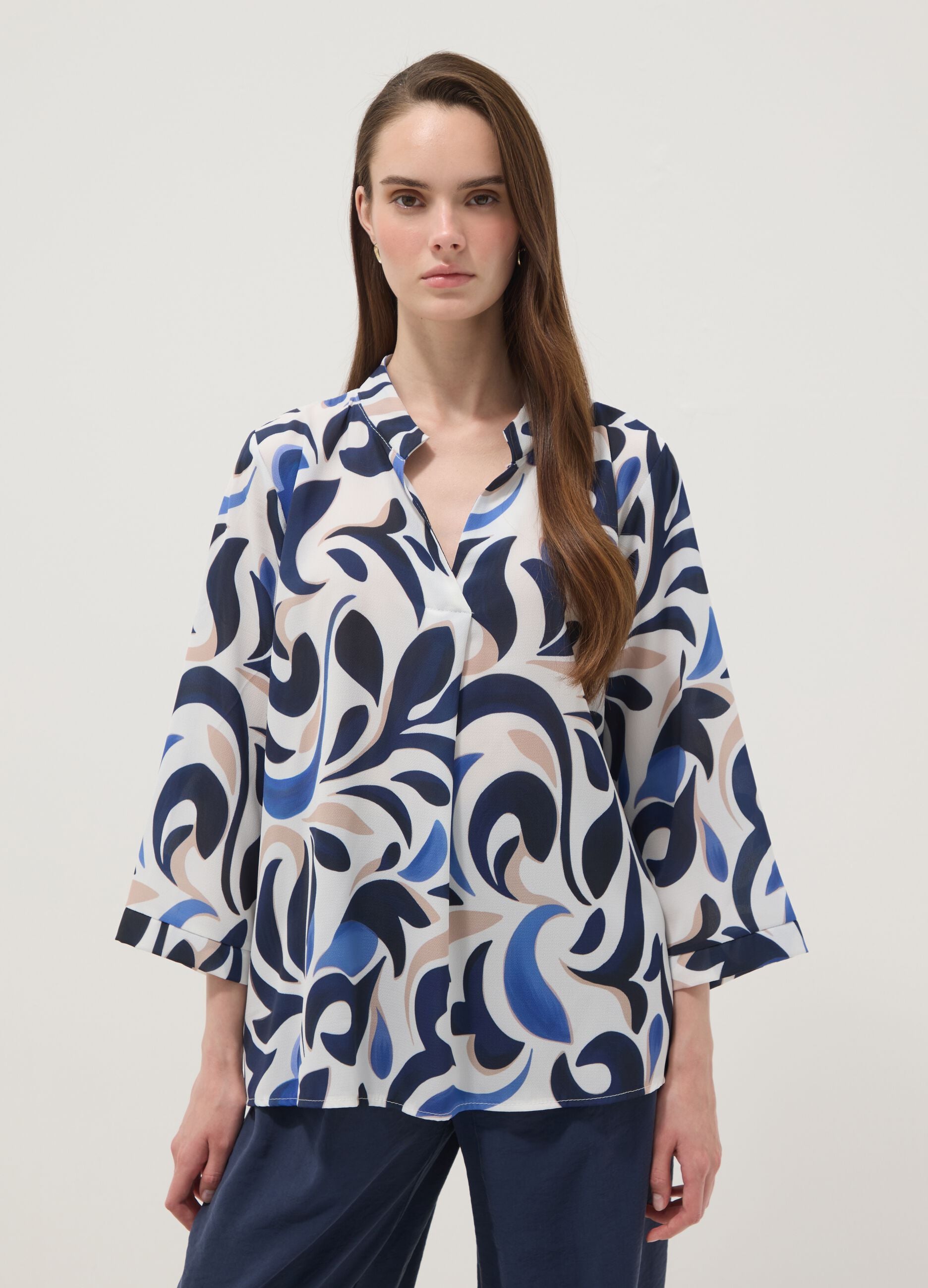 Multicolour patterned long-sleeve V-neck blouse