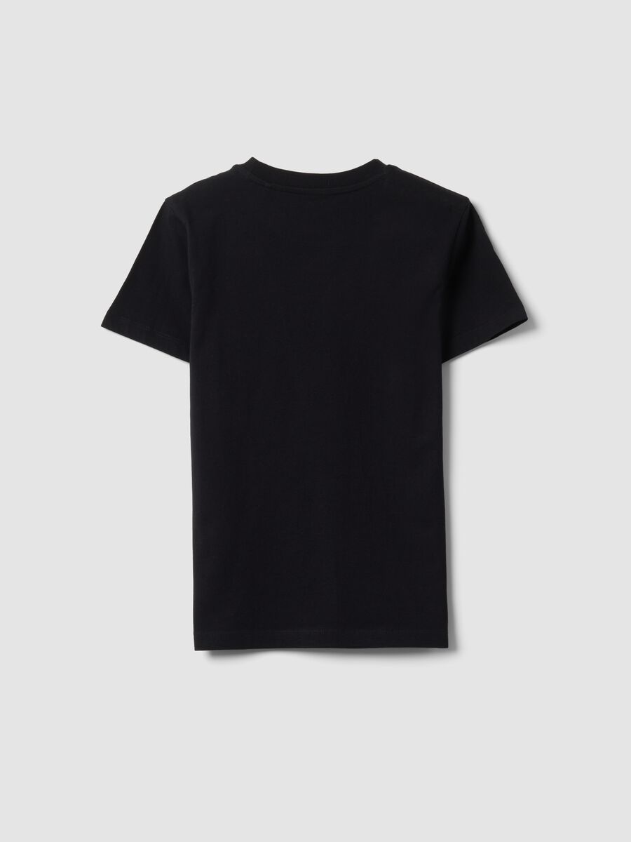 T-shirt nera a maniche corte in cotone organico_4