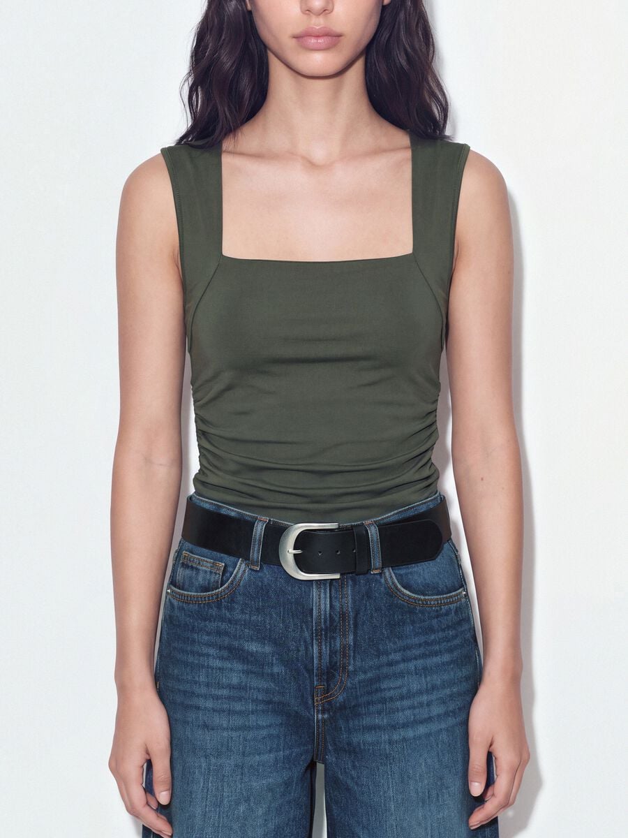 Tank top verde in tessuto elasticizzato con arricciature laterali_3