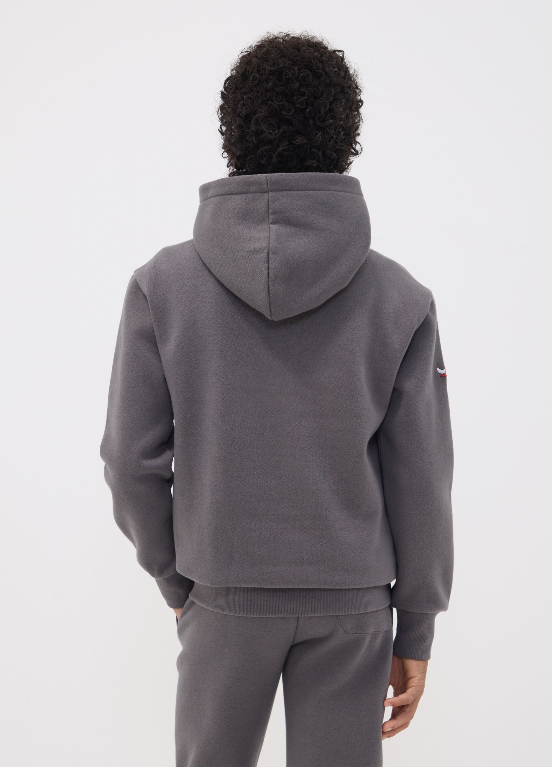 Grey cotton-blend hooded sweatshirt with Chicago Bulls print for boys
