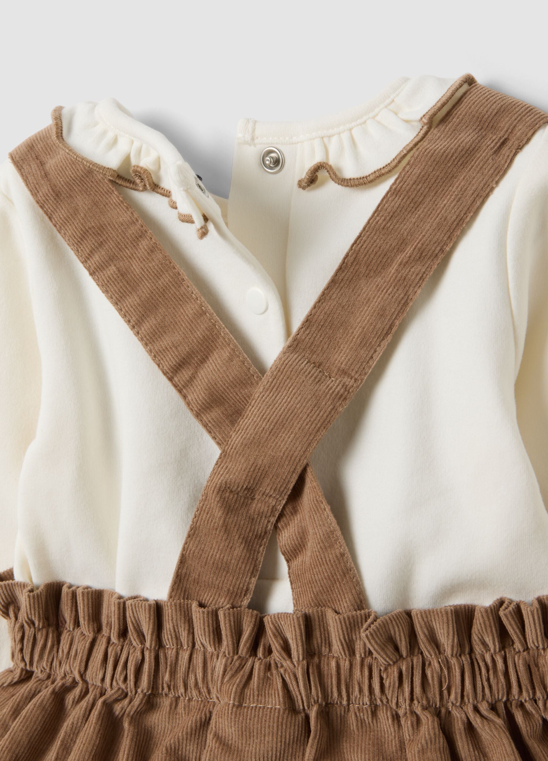 Brown and white pure organic cotton set with ruffle details for baby girl