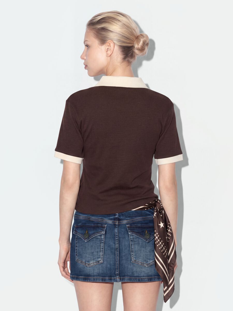Brown cropped stretch-cotton polo with print, regular fit_2
