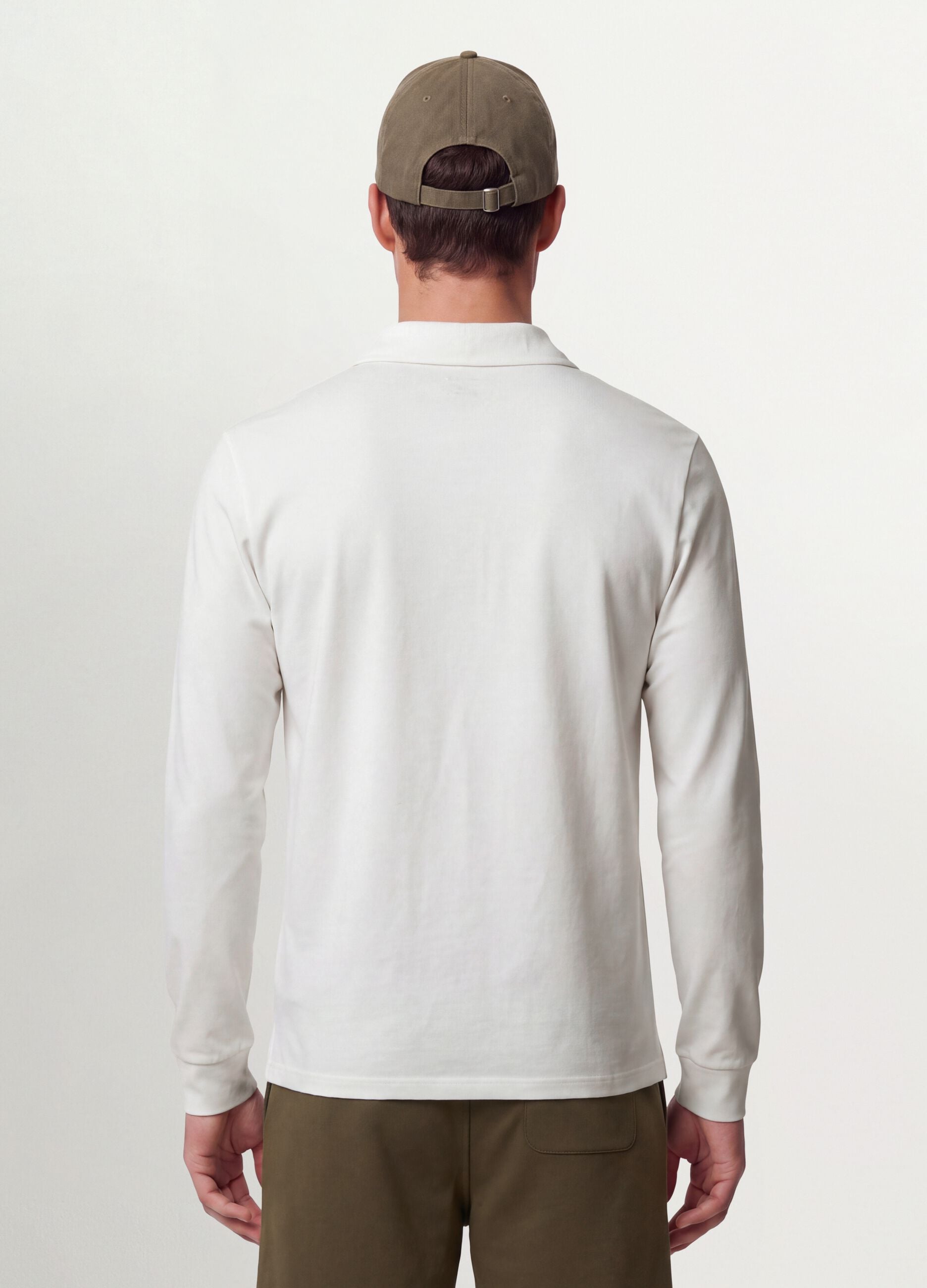 White long-sleeve polo in pure organic cotton piqu&eacute;, regular fit