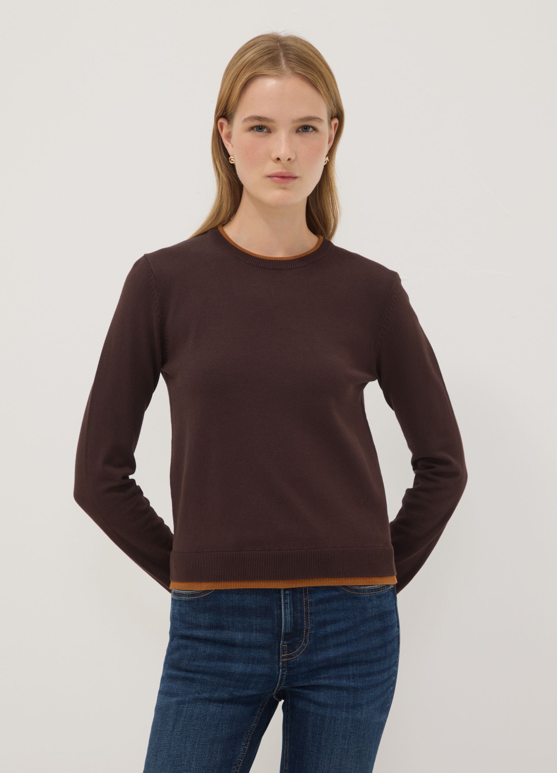Brown long-sleeved viscose-blend jumper