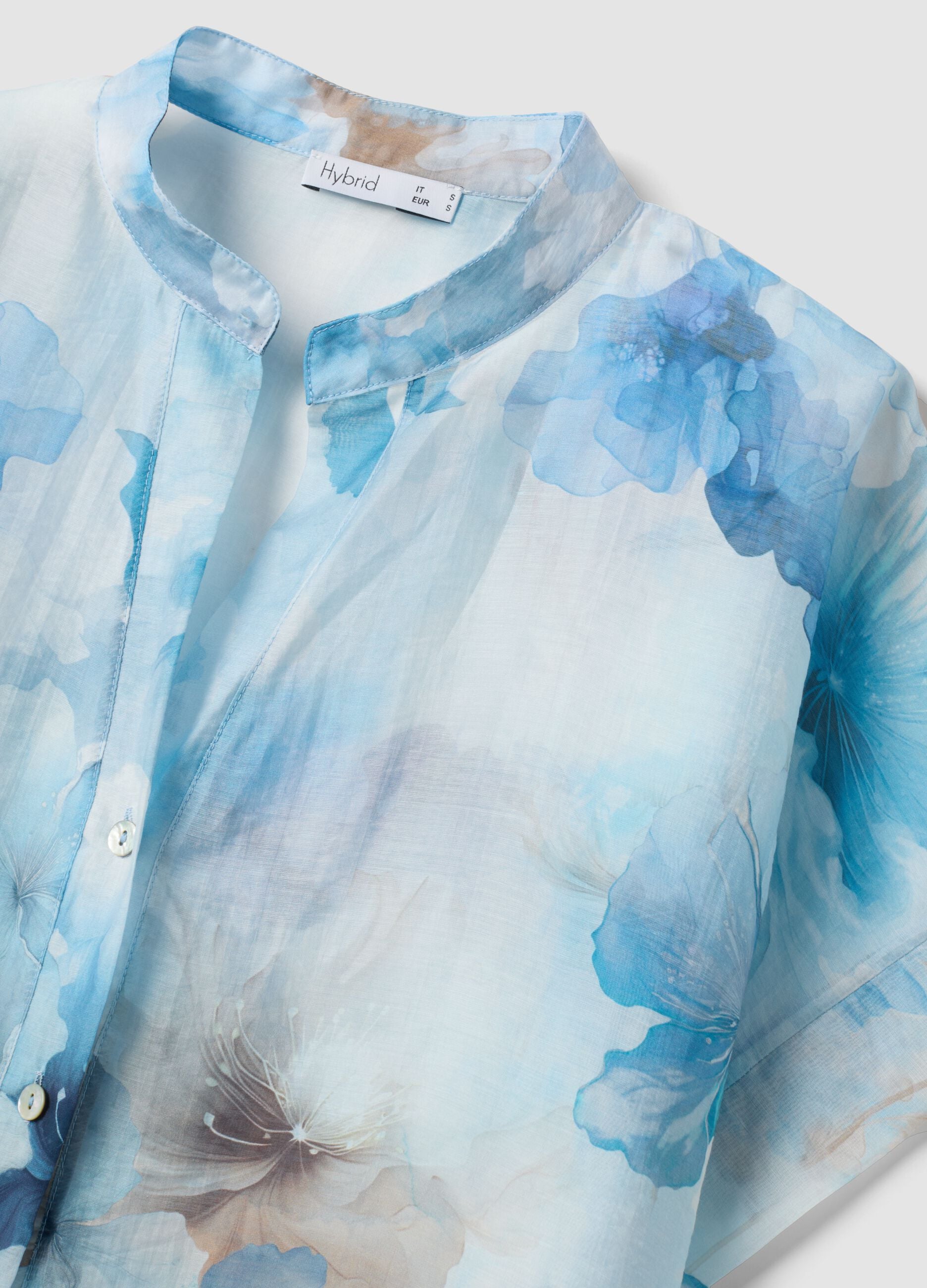 Light blue lyocell-blend shirt with floral print