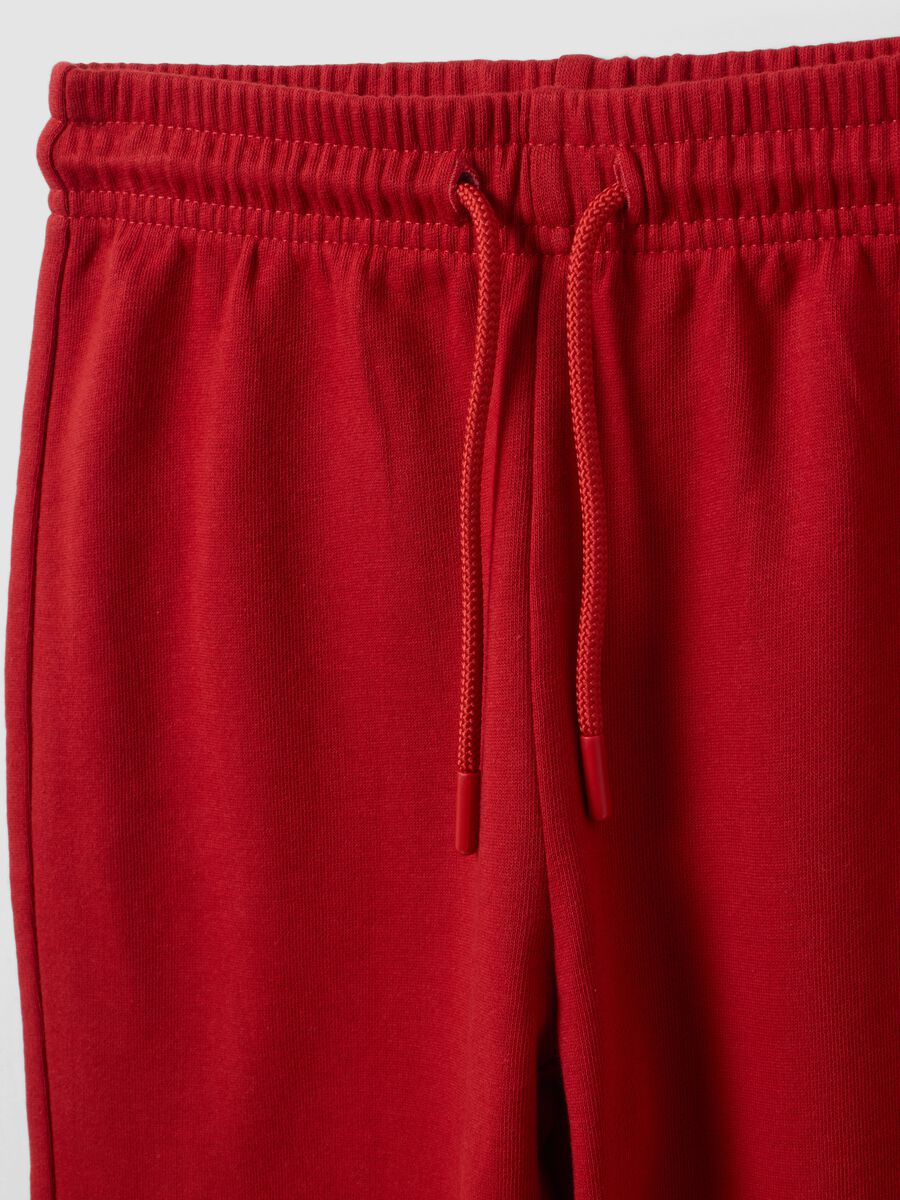 Red regular-fit joggers in pure organic cotton for boys_2