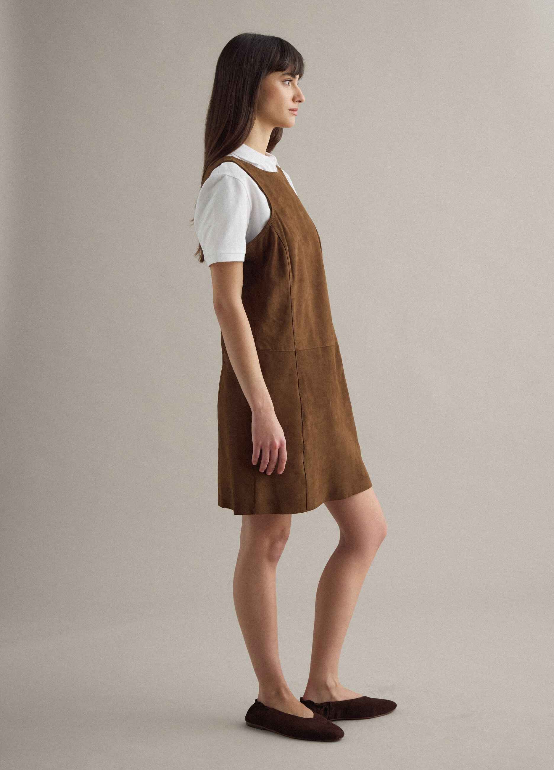 Sleeveless brown dress in genuine leather