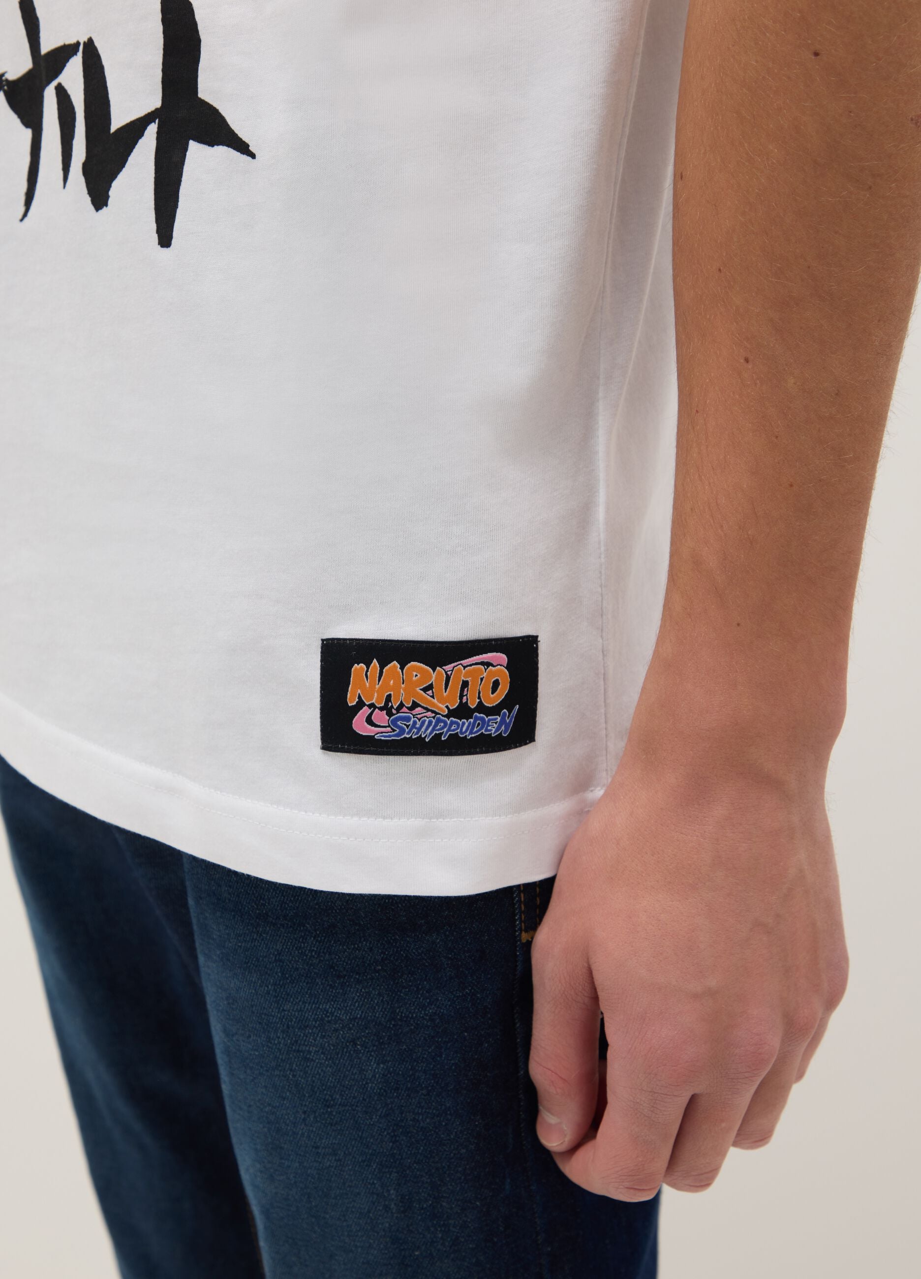 White pure cotton regular fit T-shirt with Naruto print