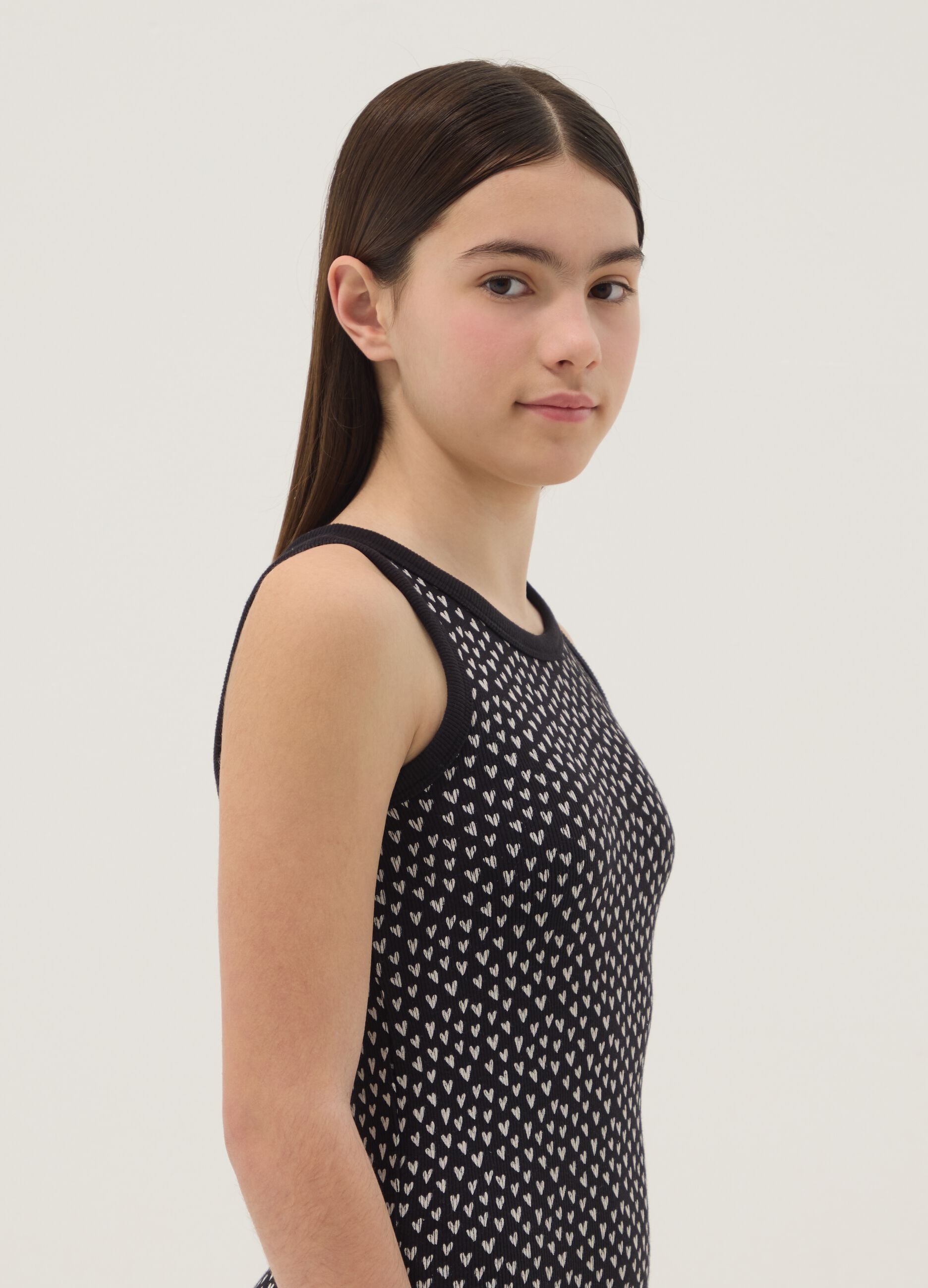 Girls&rsquo; black fitted stretch cotton dress with hearts