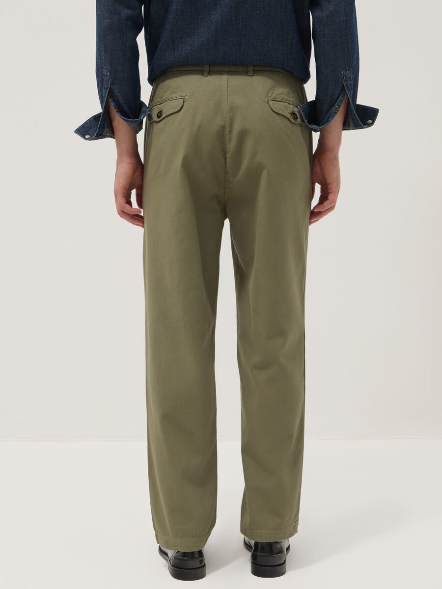 Pantaloni chino verdi in puro cotone carrot fit_2