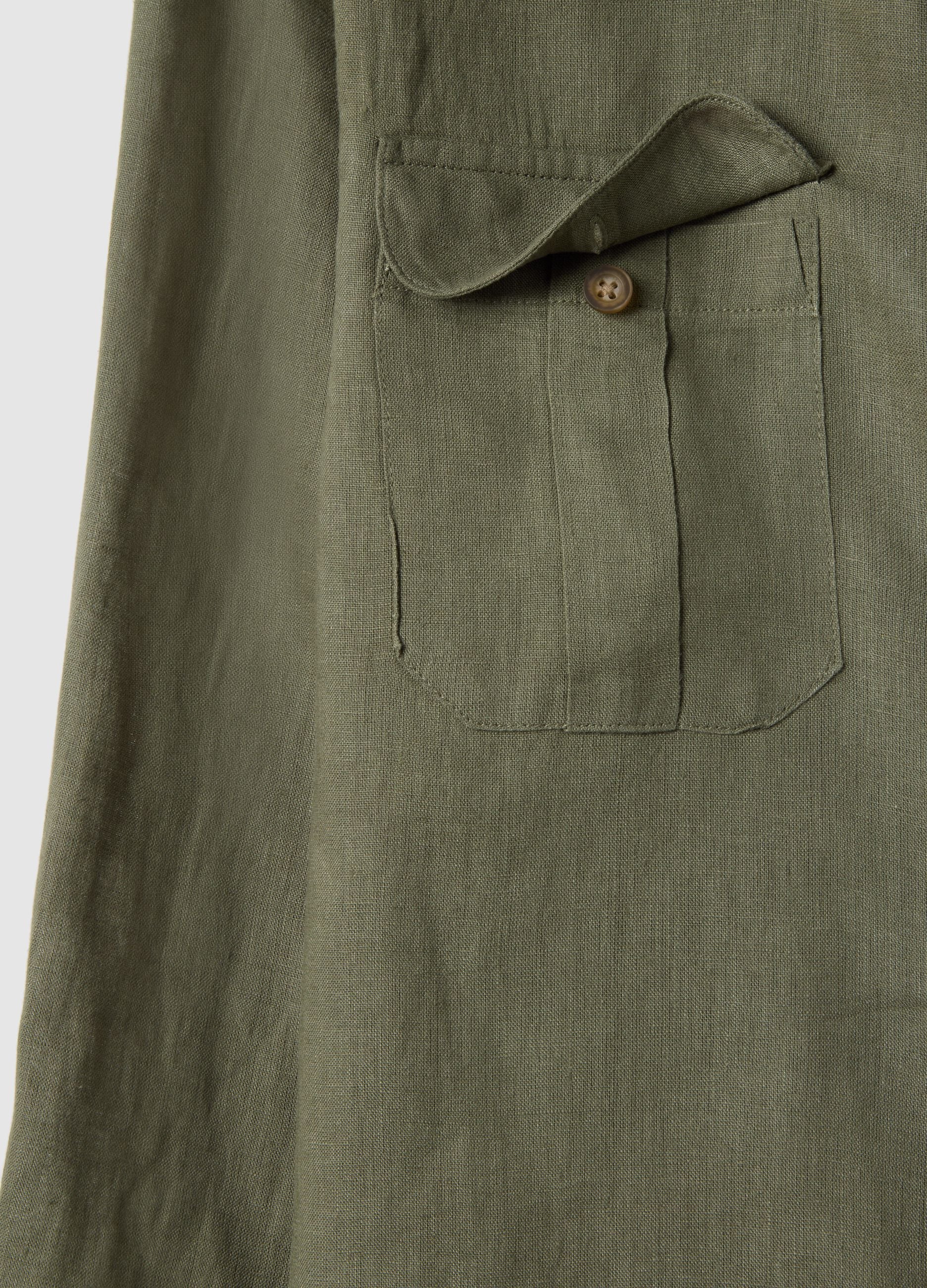 Regular fit pure linen green shirt with pockets