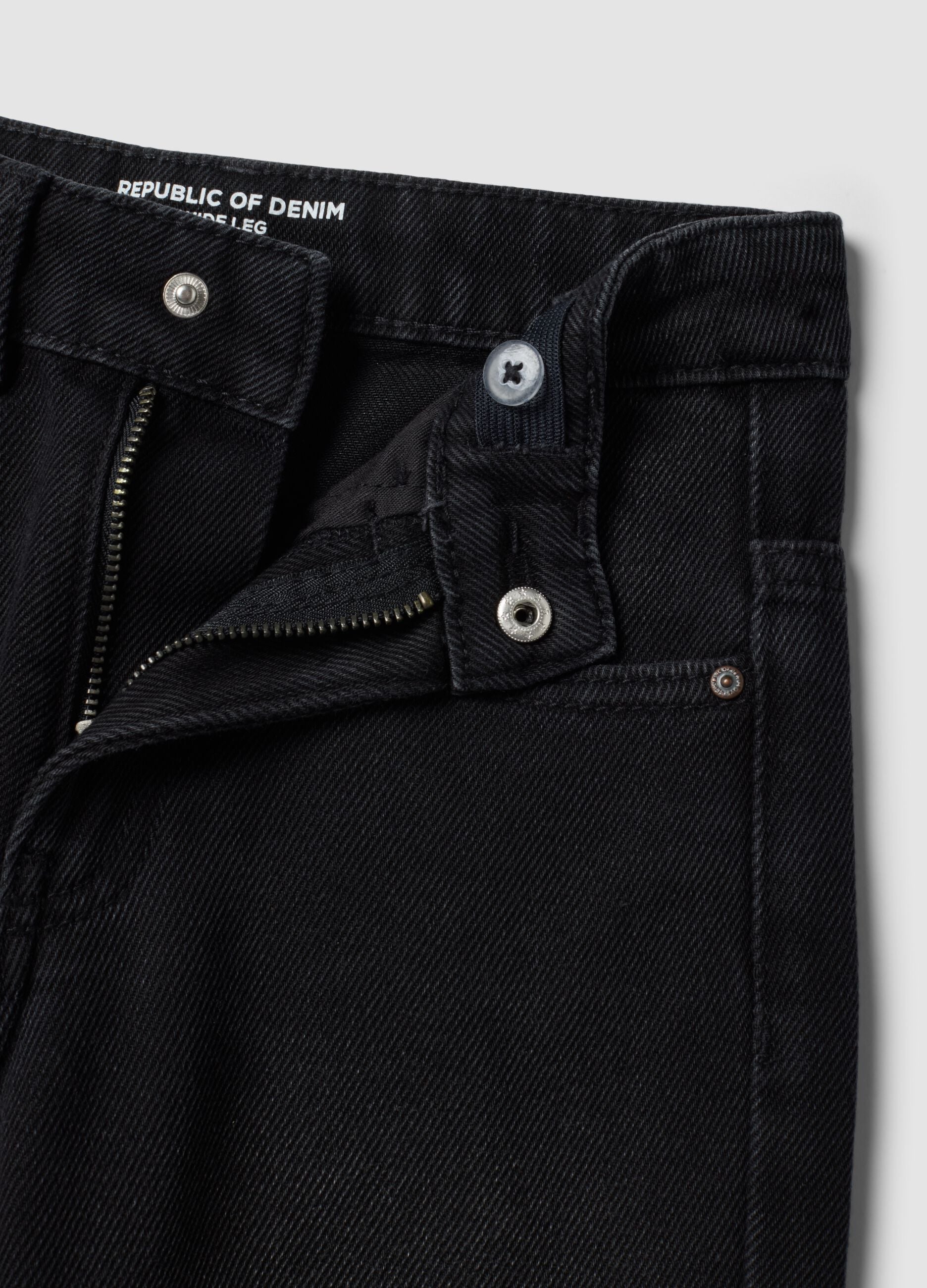 Black wide-leg cotton and viscose blend jeans for boys