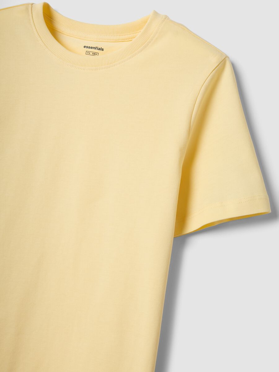 T-shirt gialla in cotone organico a maniche corte_5