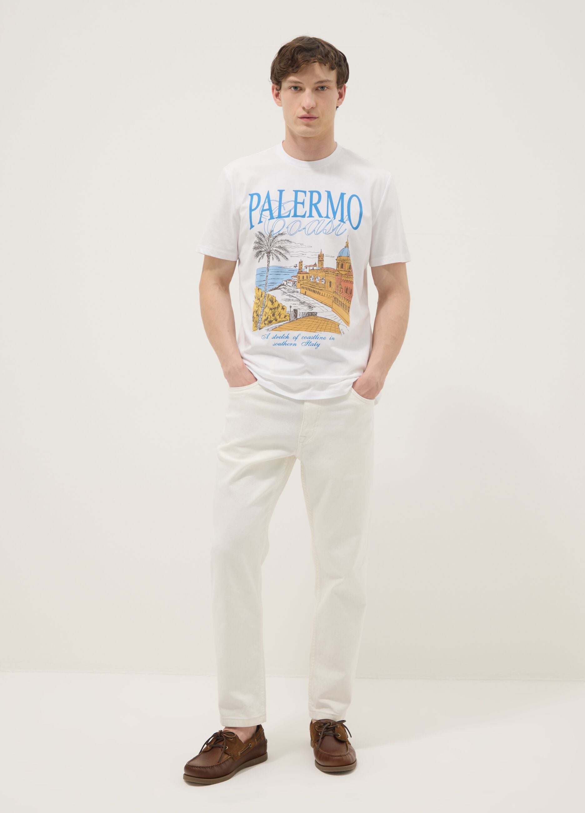 White pure cotton T-shirt with front print, regular fit
