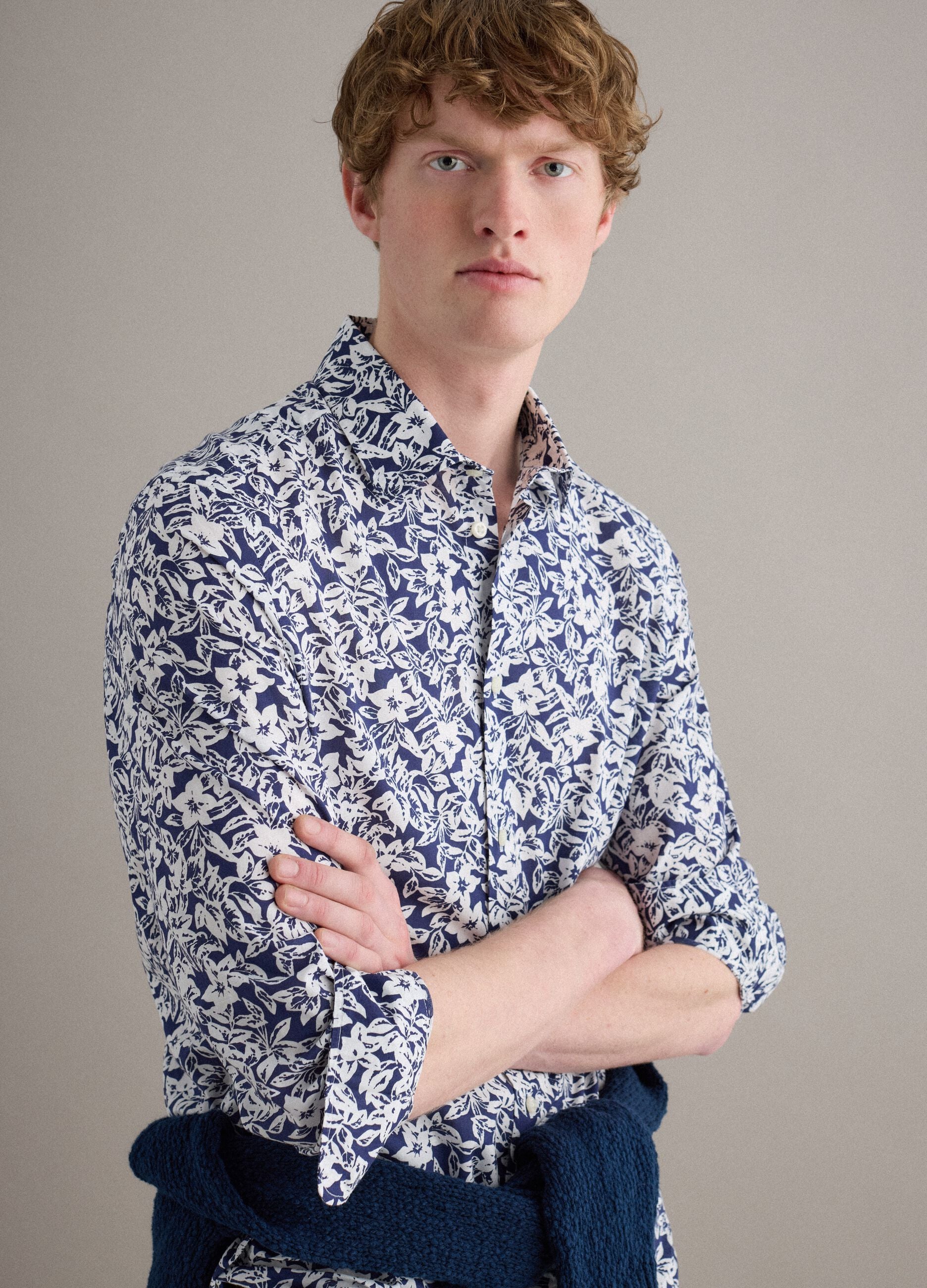 Multicolour pure cotton shirt with regular fit and floral pattern