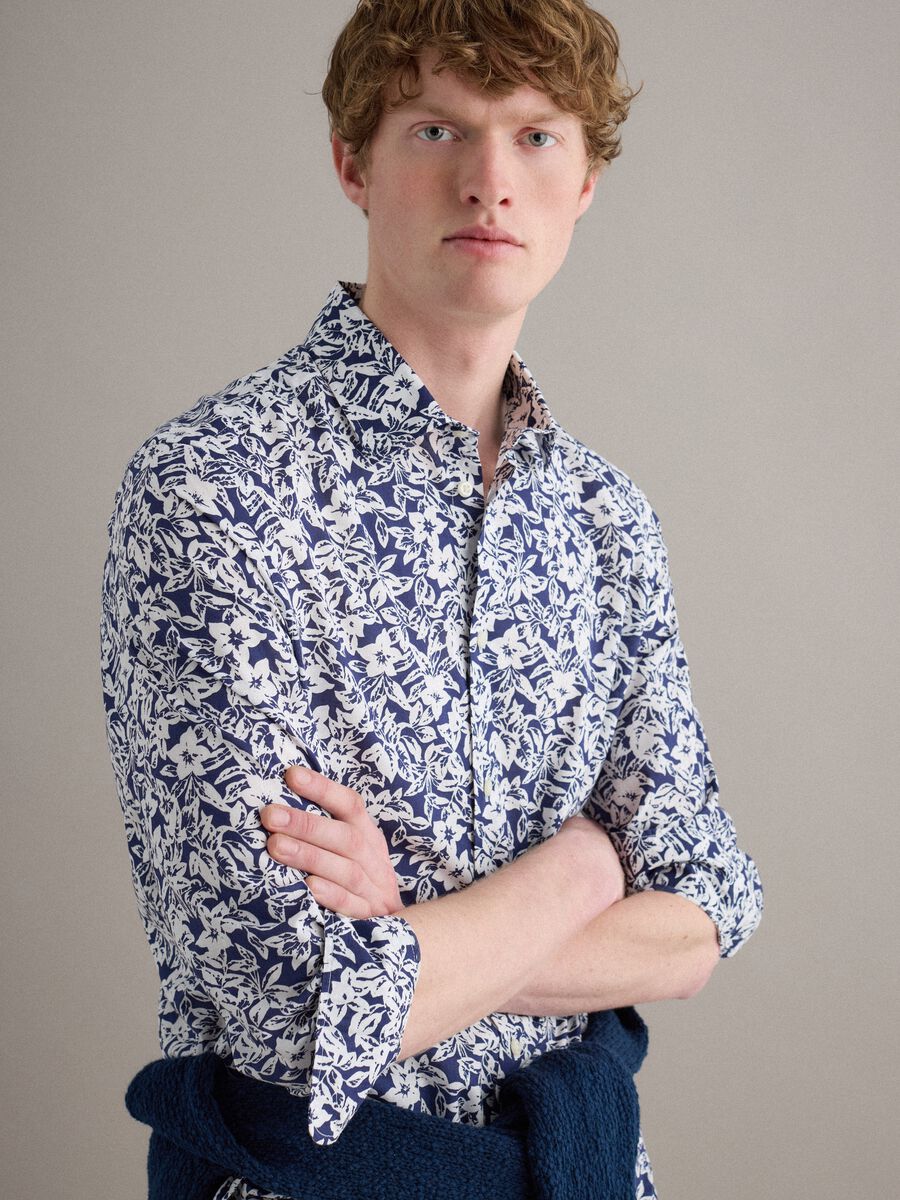 Multicolour pure cotton shirt with regular fit and floral pattern_2
