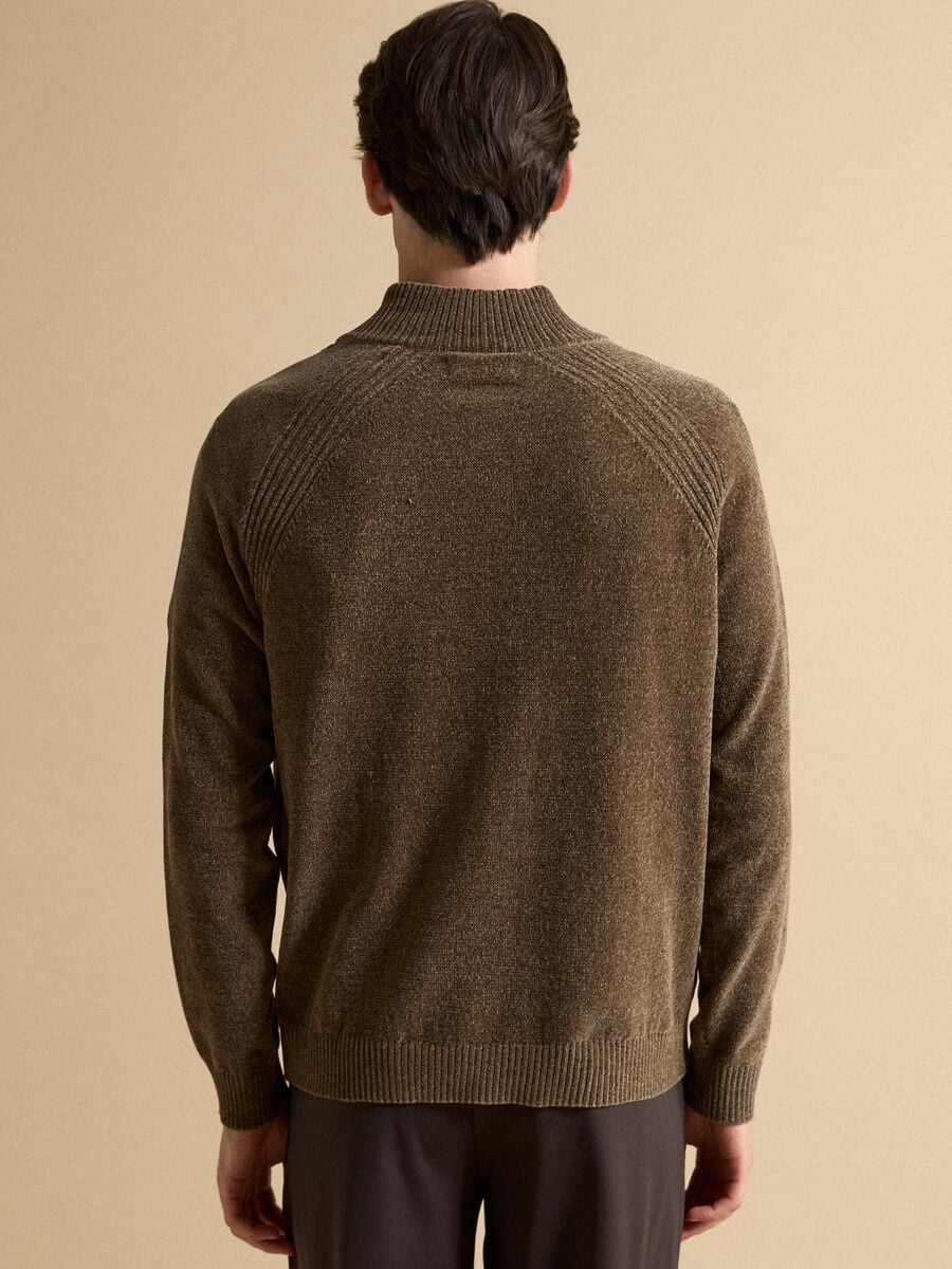 Beige full-zip cardigan with collar, regular fit_3