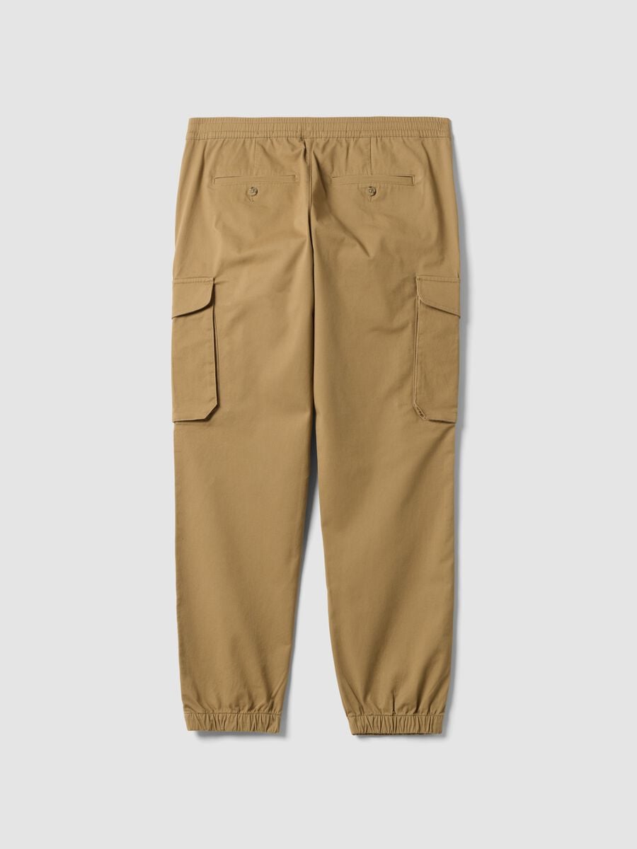 Brown regular-fit stretch cotton cargo trousers_2