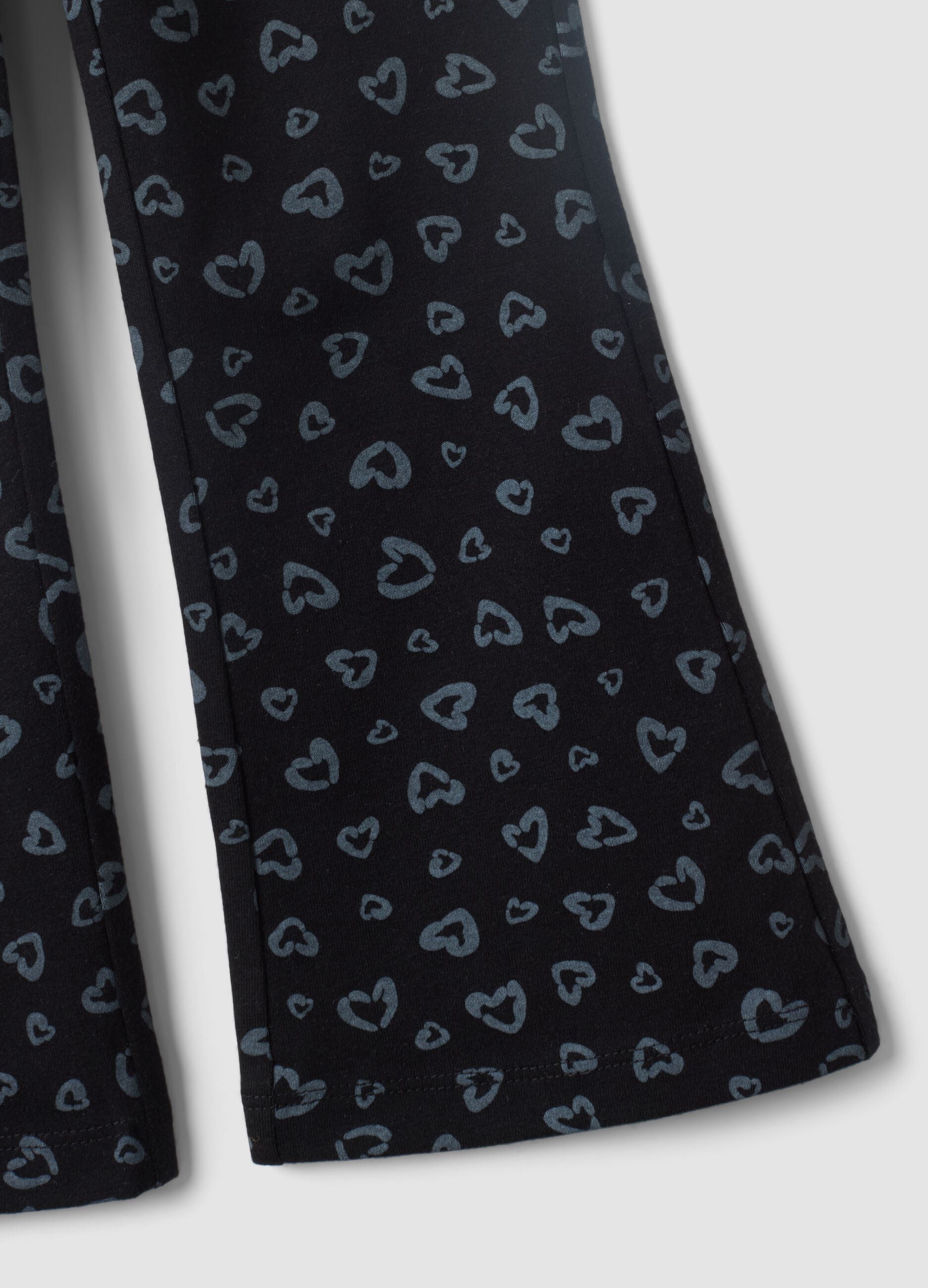 Black skinny organic cotton leggings with heart print for girls