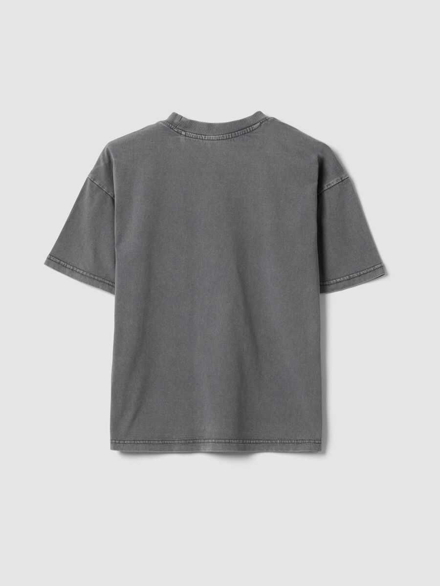 T-shirt grigia in puro cotone a maniche corte da ragazzo oversize fit_4