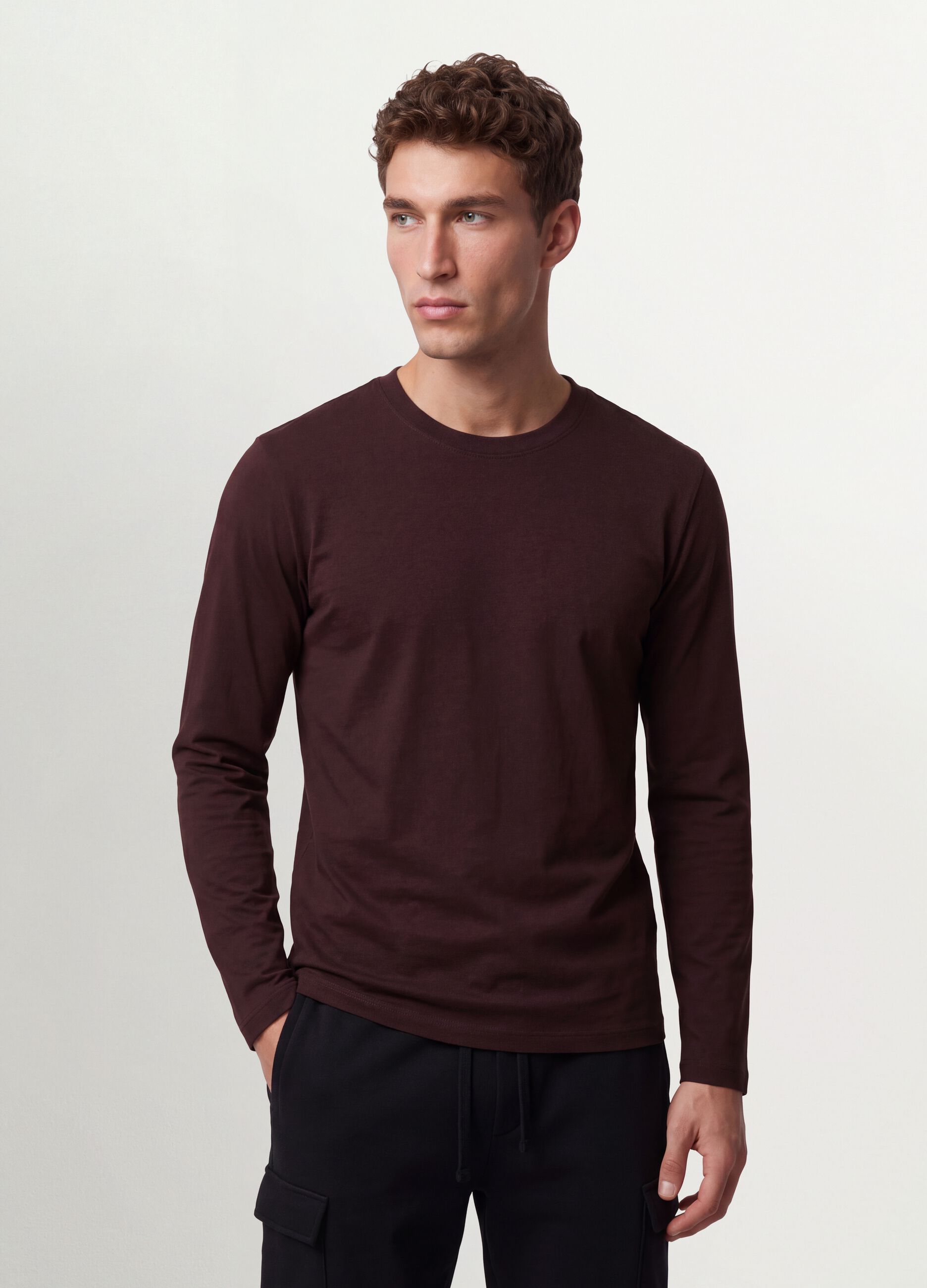 Brown long-sleeve T-shirt in pure organic cotton with crew neck