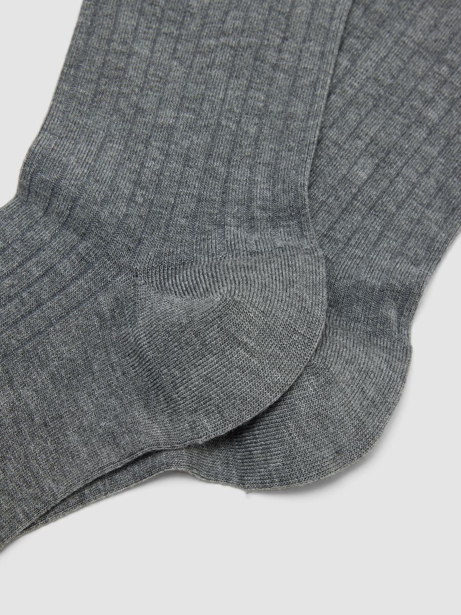 Calzini lunghi in misto viscosa elasticizzata grigi_2