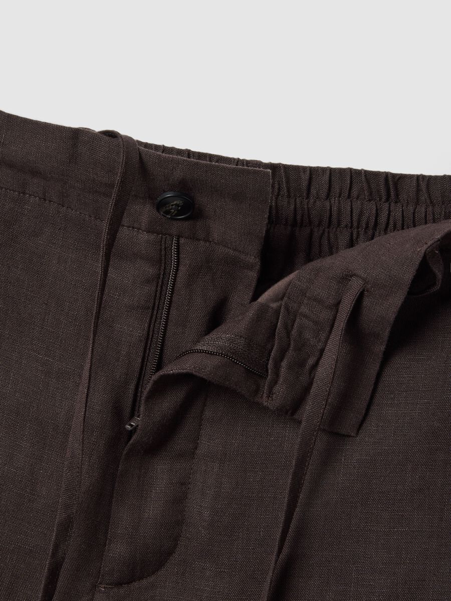 Brown pure linen Bermuda shorts with regular fit_6