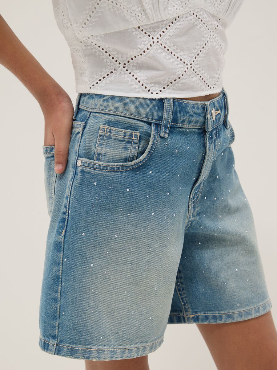 Blue pure-cotton denim shorts for girls, regular fit with polka-dot detail_2