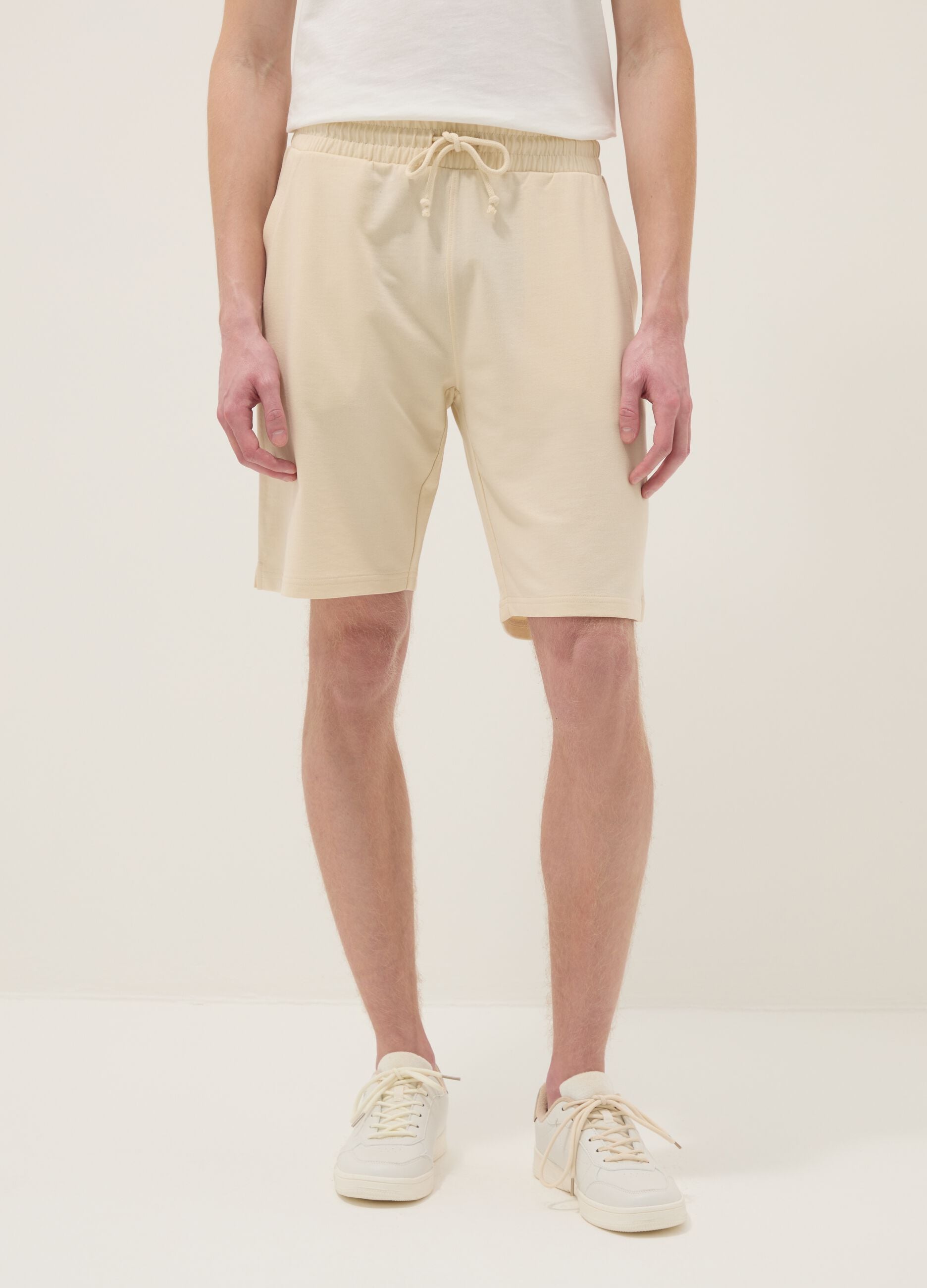 Regular fit beige cotton blend shorts