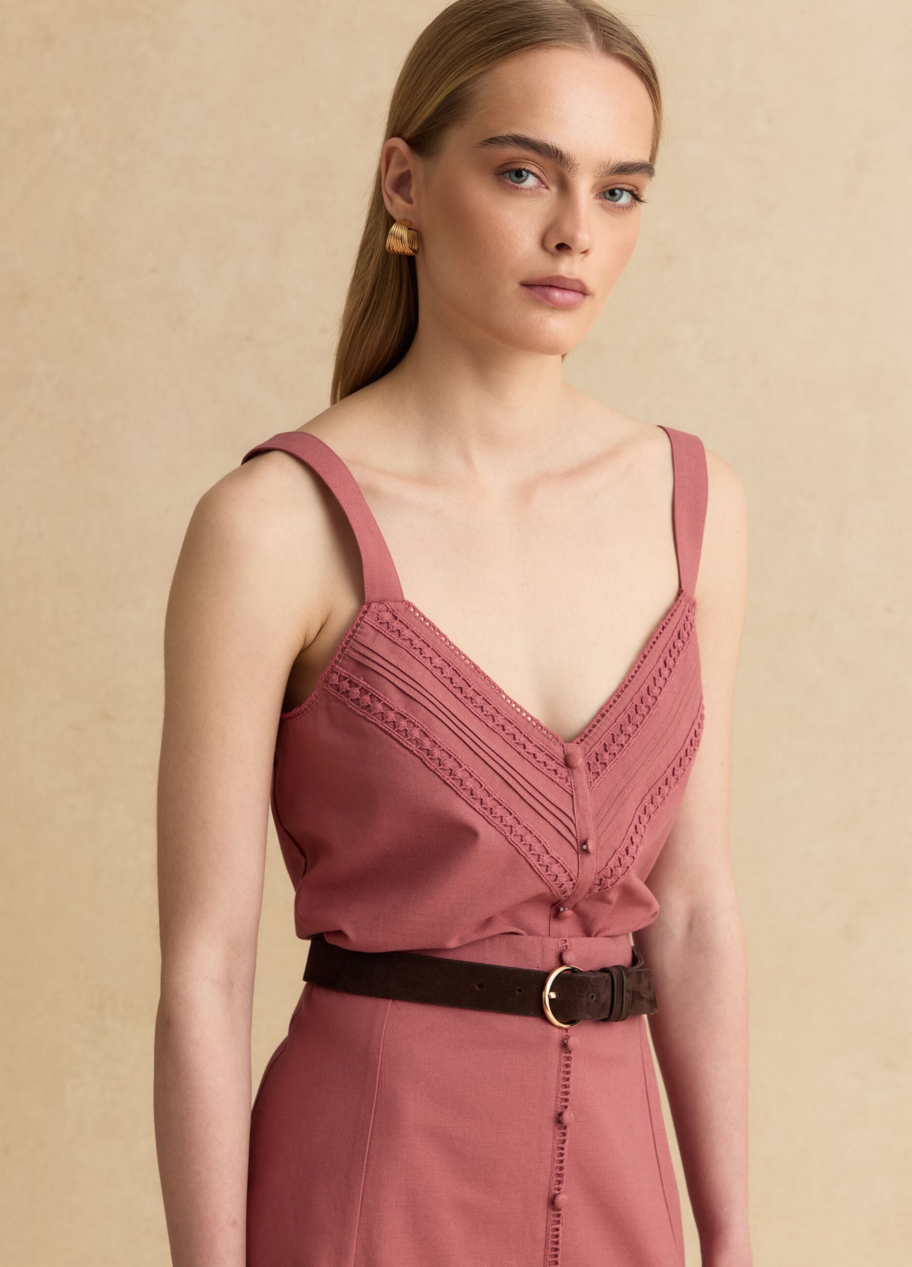 Pink regular fit cotton-linen blend top with lace details