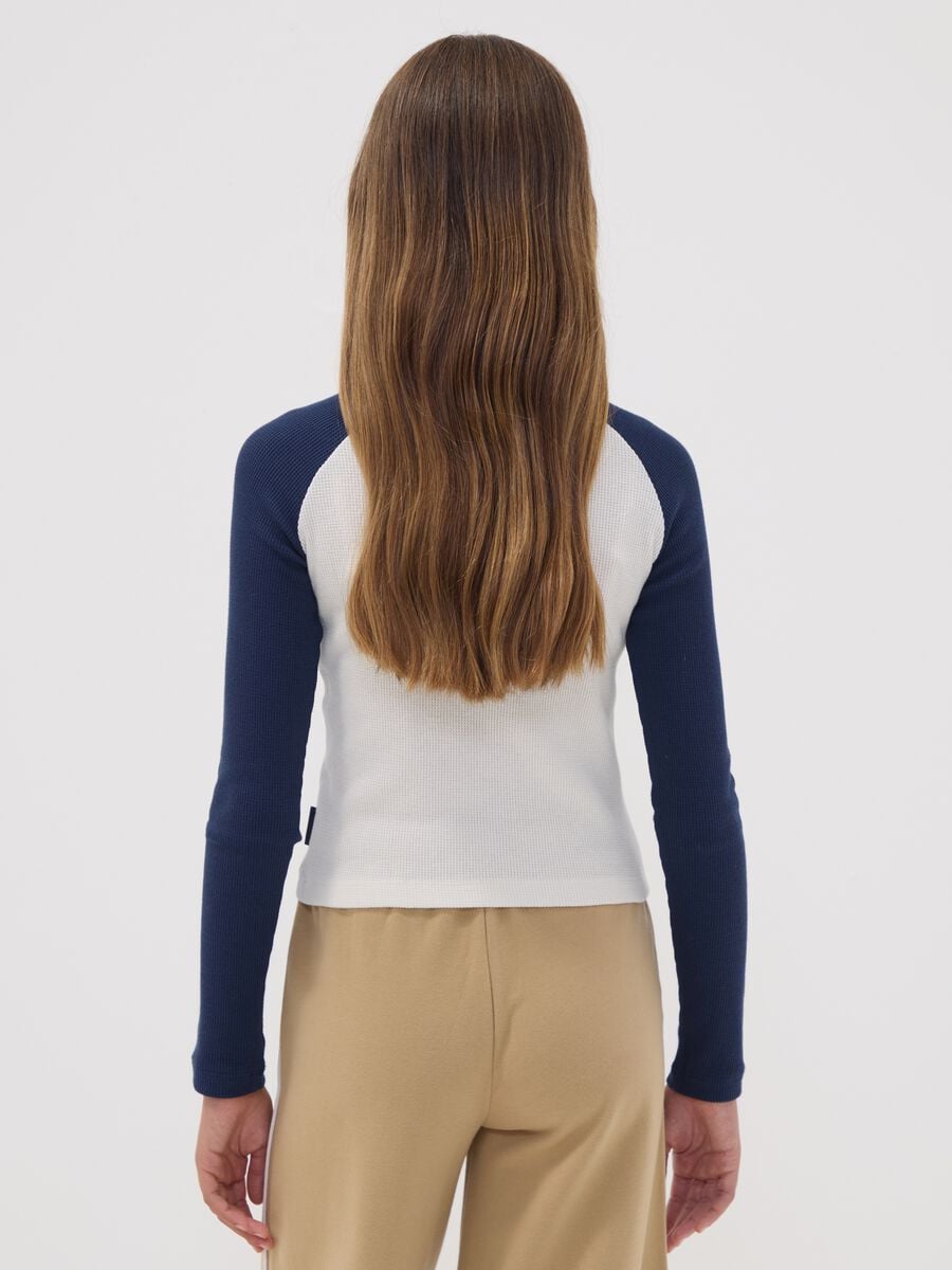 Blue stretch cotton T-shirt with contrast sleeves for girls_3