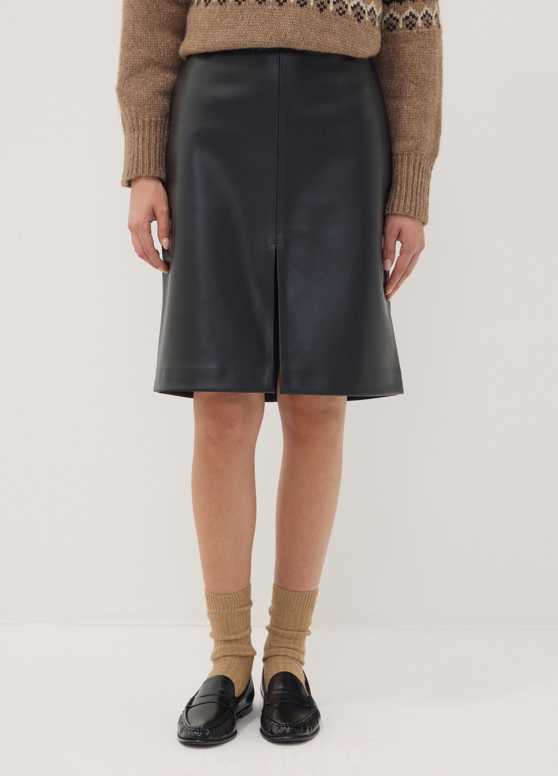 Black lined midi skirt with front slit