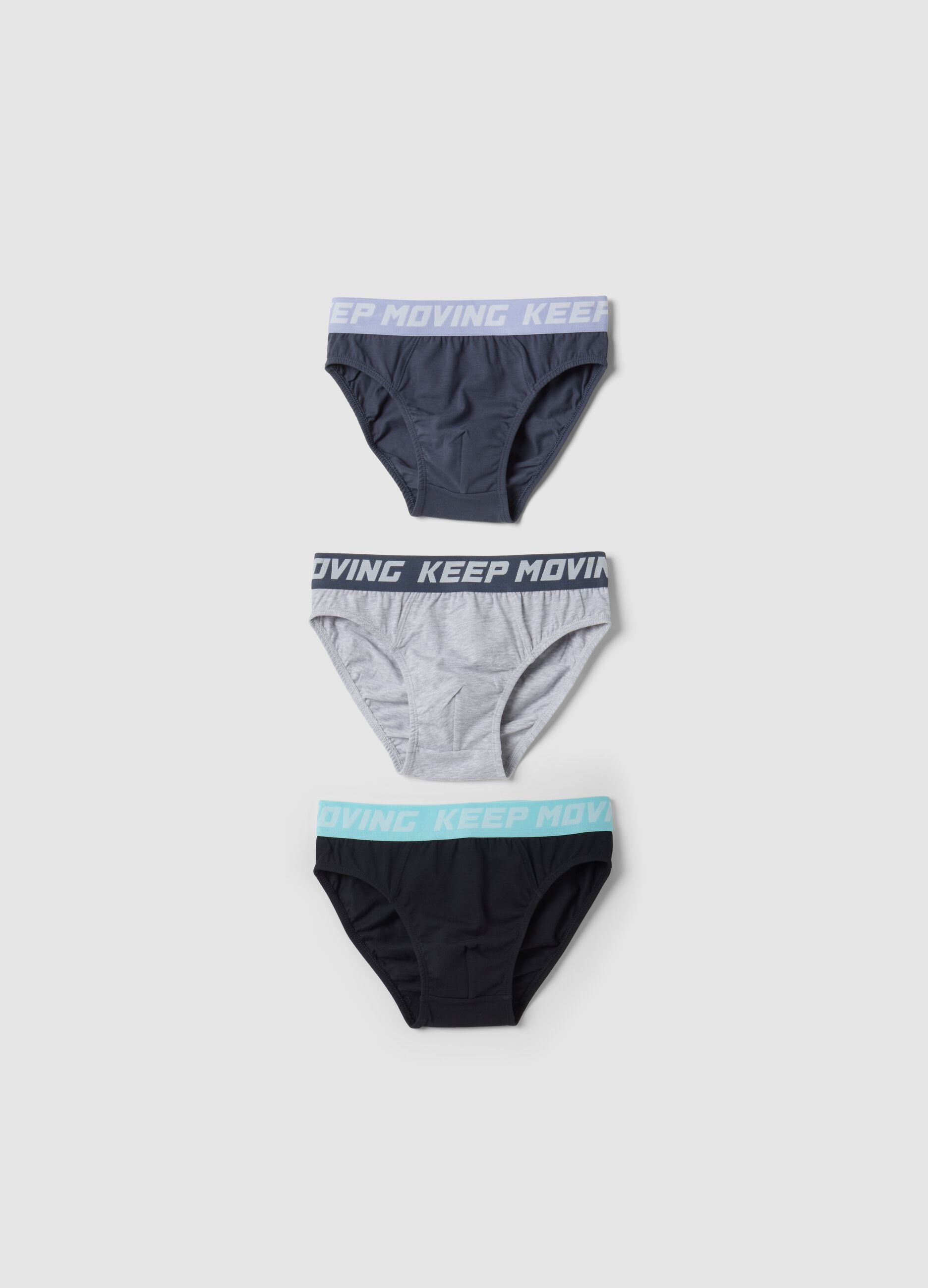 3-pack of multicolour boys&rsquo; stretch organic cotton briefs