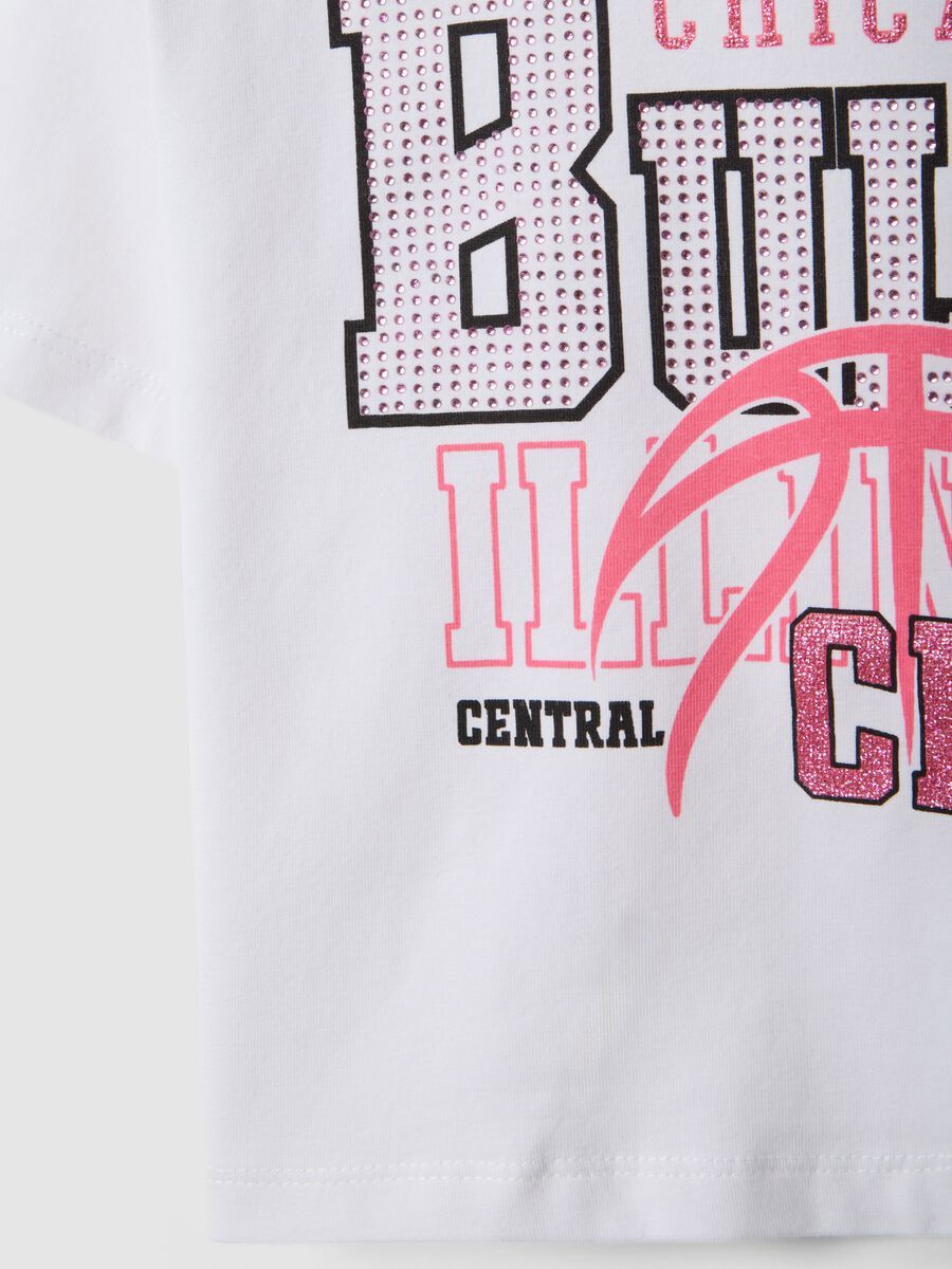 T-shirt in cotone elasticizzato bianca da bambina boxy fit Chicago_3