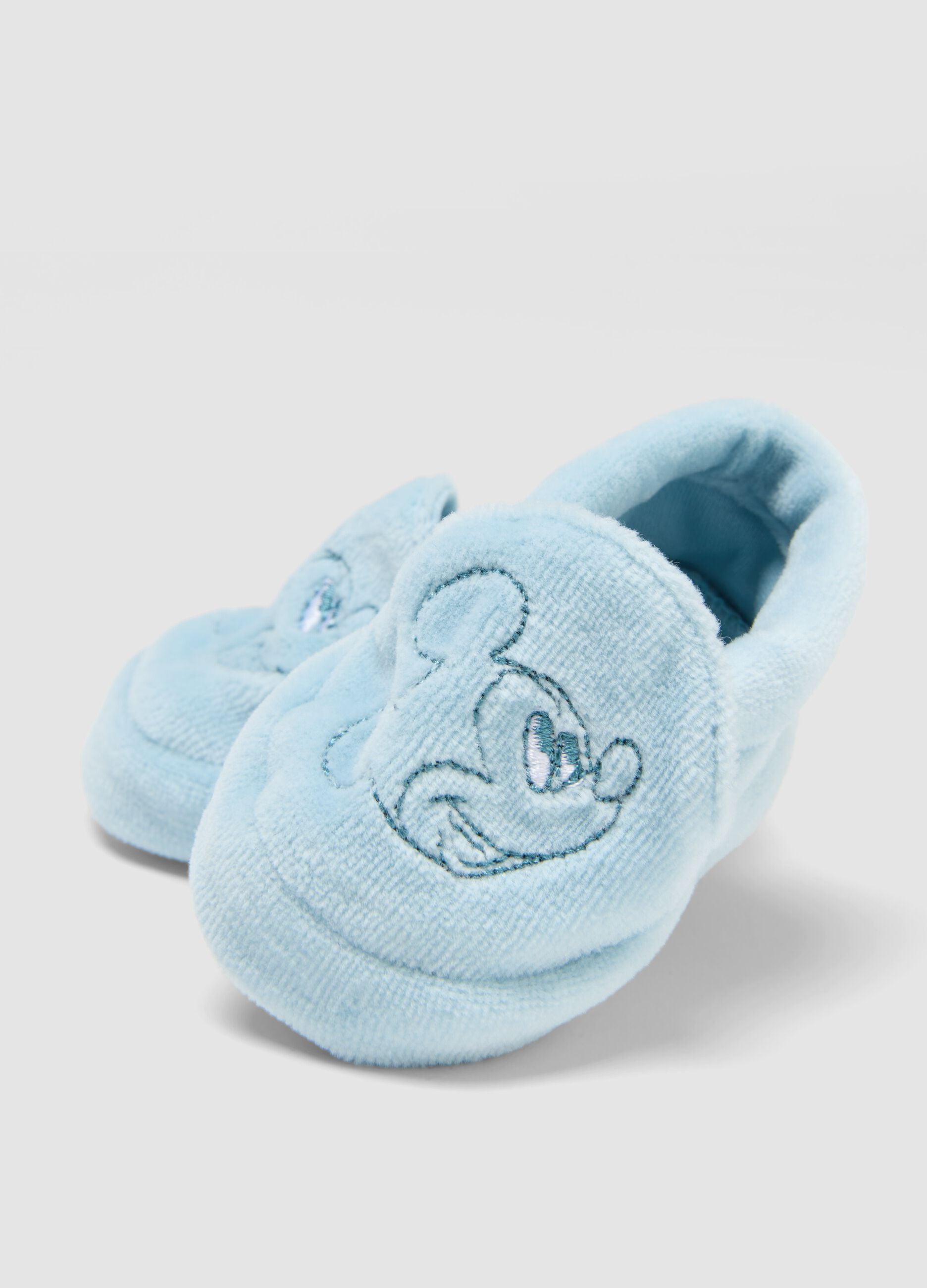 Light blue baby set with Mickey slogan hat and booties