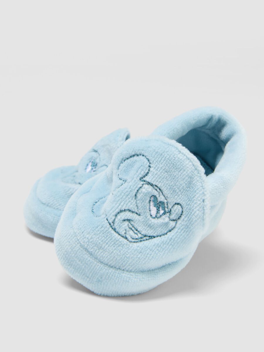 Light blue baby set with Mickey slogan hat and booties_2