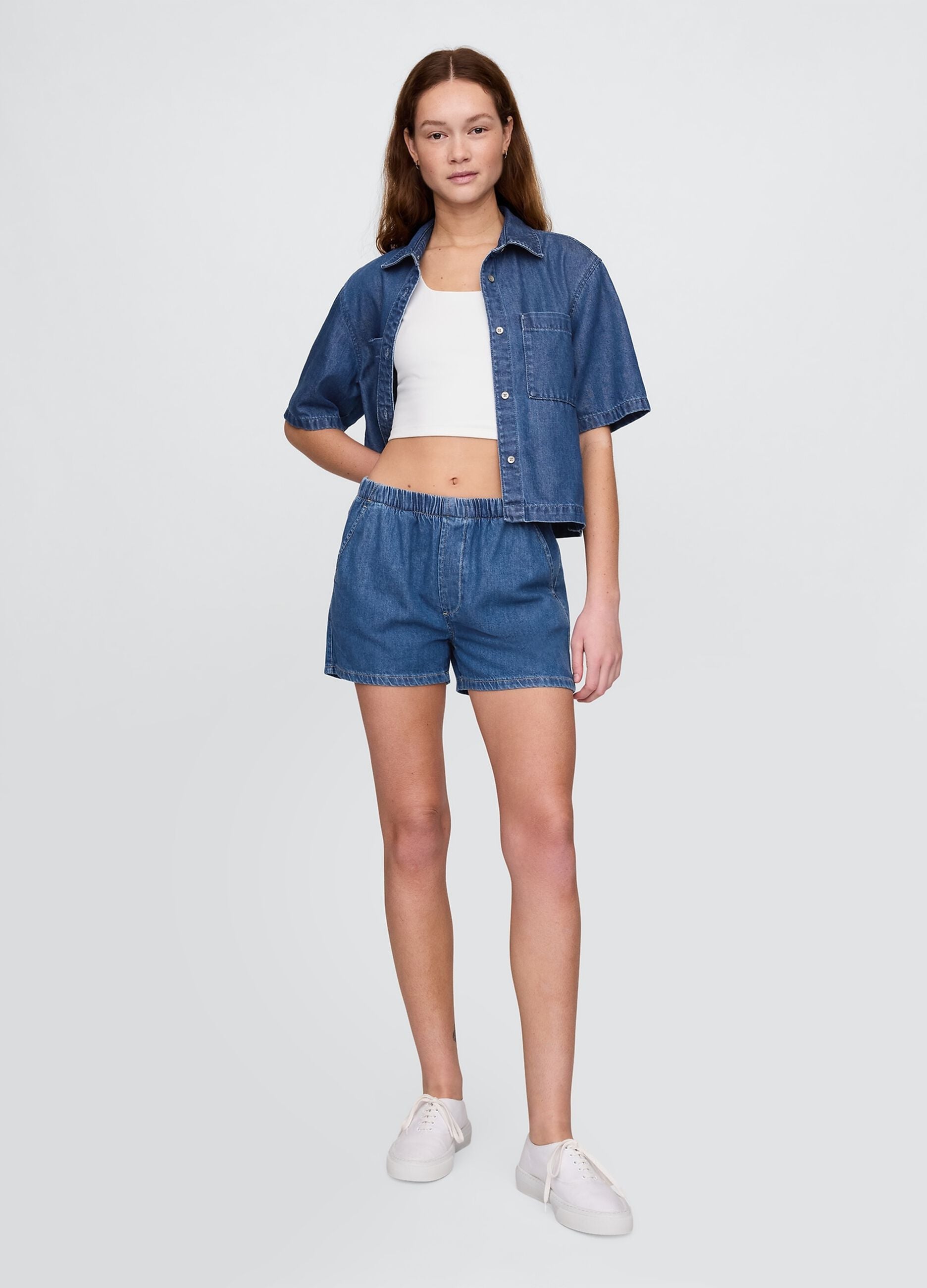 Denim shorts with elastic waistband