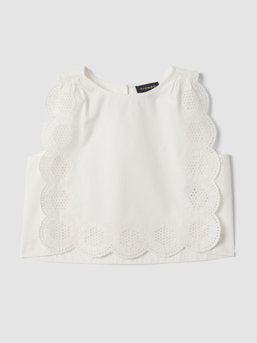 White pure cotton top with scalloped trim_3